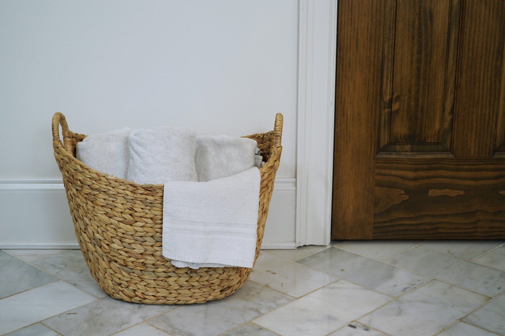 slide 5 of 6, allen + roth Large Natural Water hyacinth Decorative Basket, 1 ct