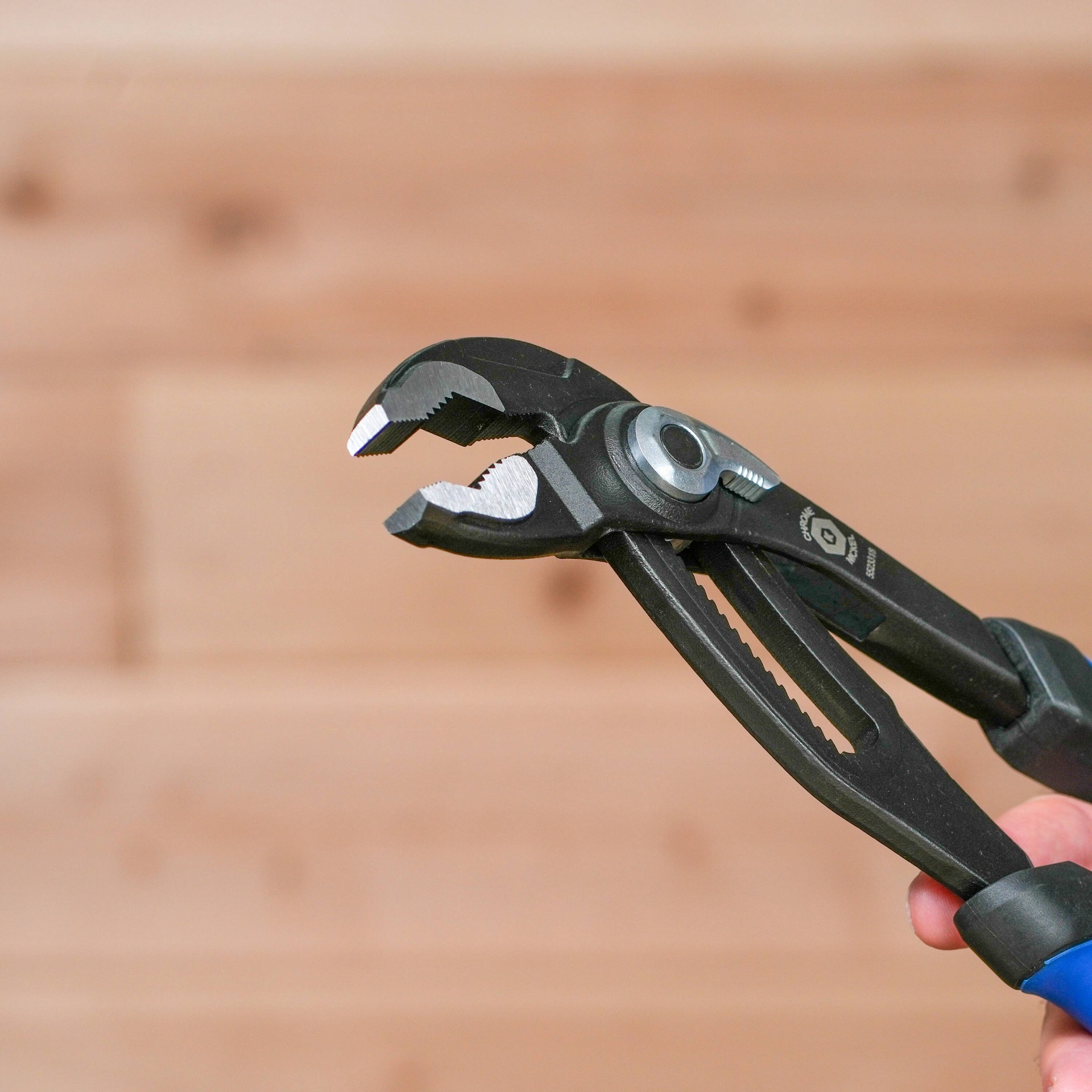 slide 5 of 5, Kobalt Quick Adjust 12-in Tongue and groove pliers, 1 ct