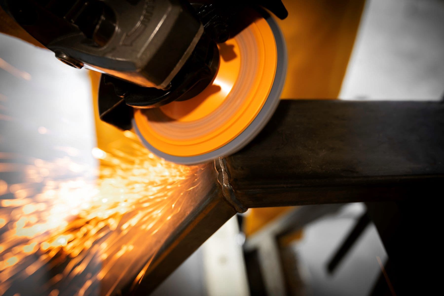 slide 6 of 6, Spyder Bite 4.5-in Ceramic 80-Grit Flap Disc, 1 ct