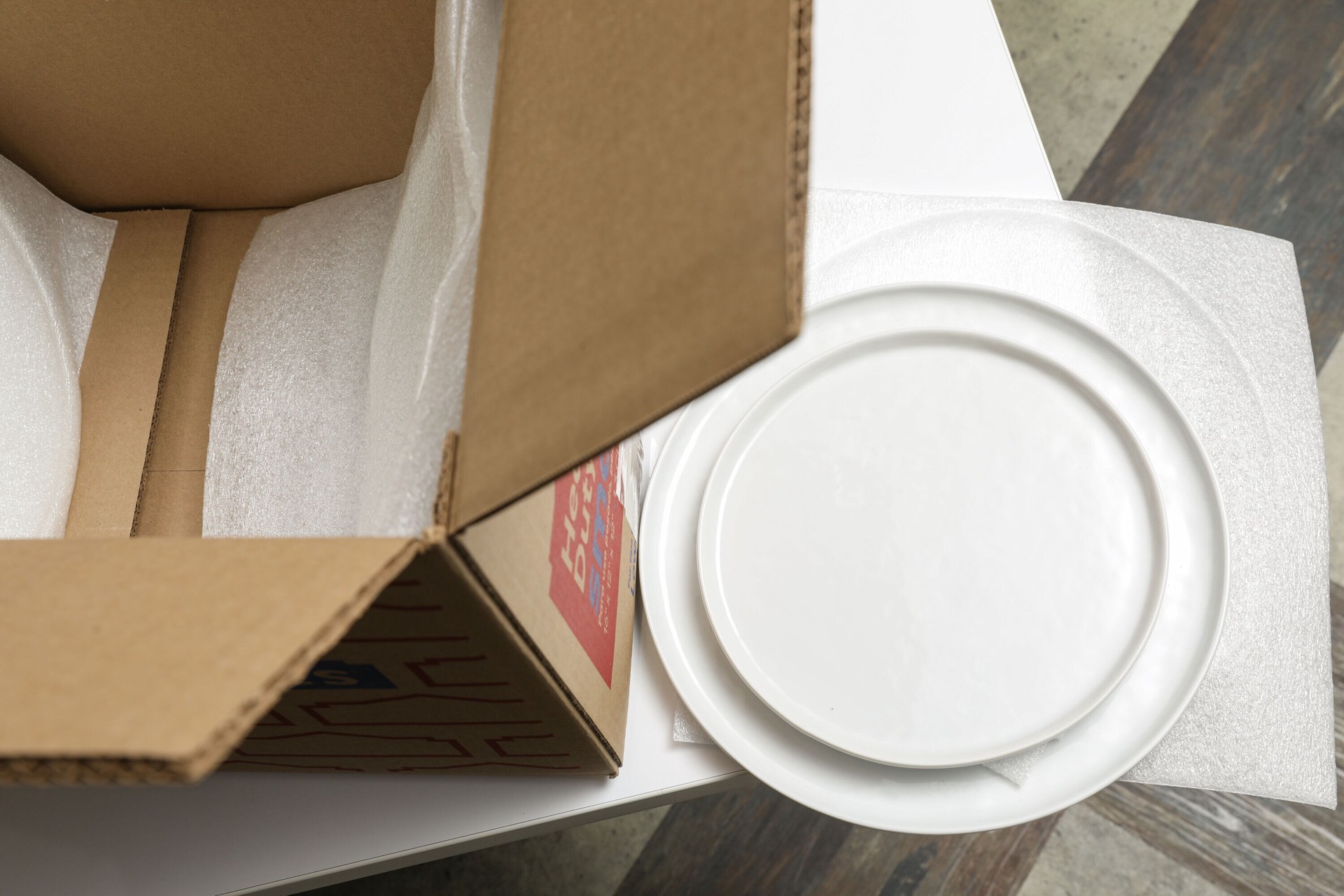 slide 3 of 6, Project Source 12-in x 16-in Dish packing kit, 1 ct