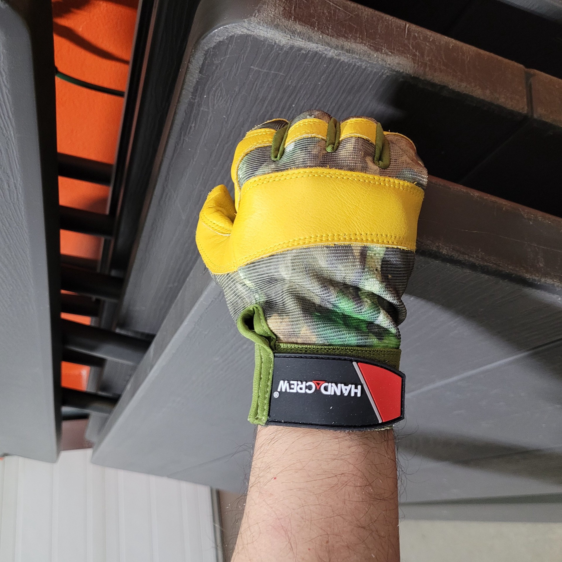 slide 3 of 5, HandCrew Large Green Synthetic leather 1 -Pairs, 1 ct