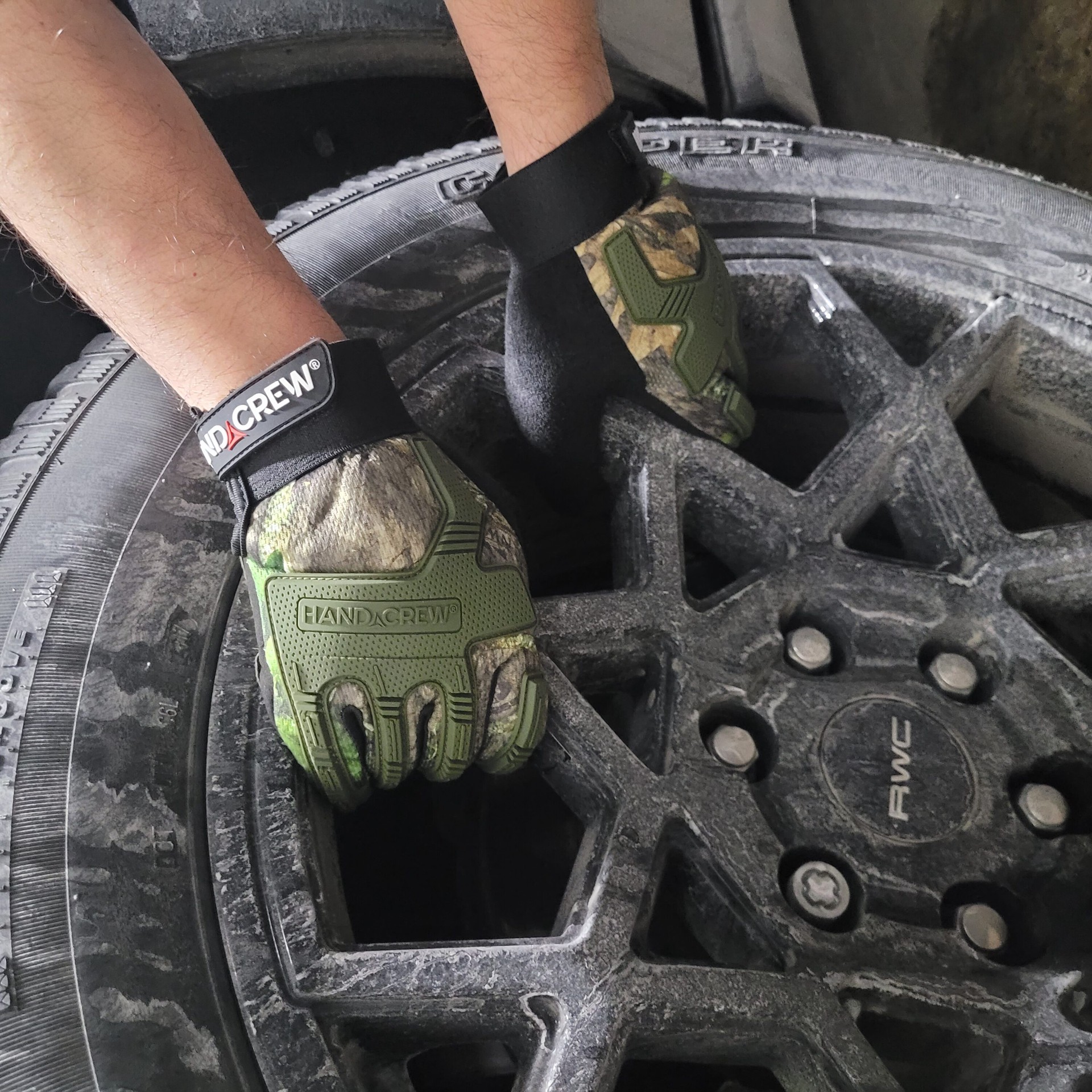 slide 4 of 5, HandCrew Medium Green Synthetic leather 1 -Pairs, 1 ct