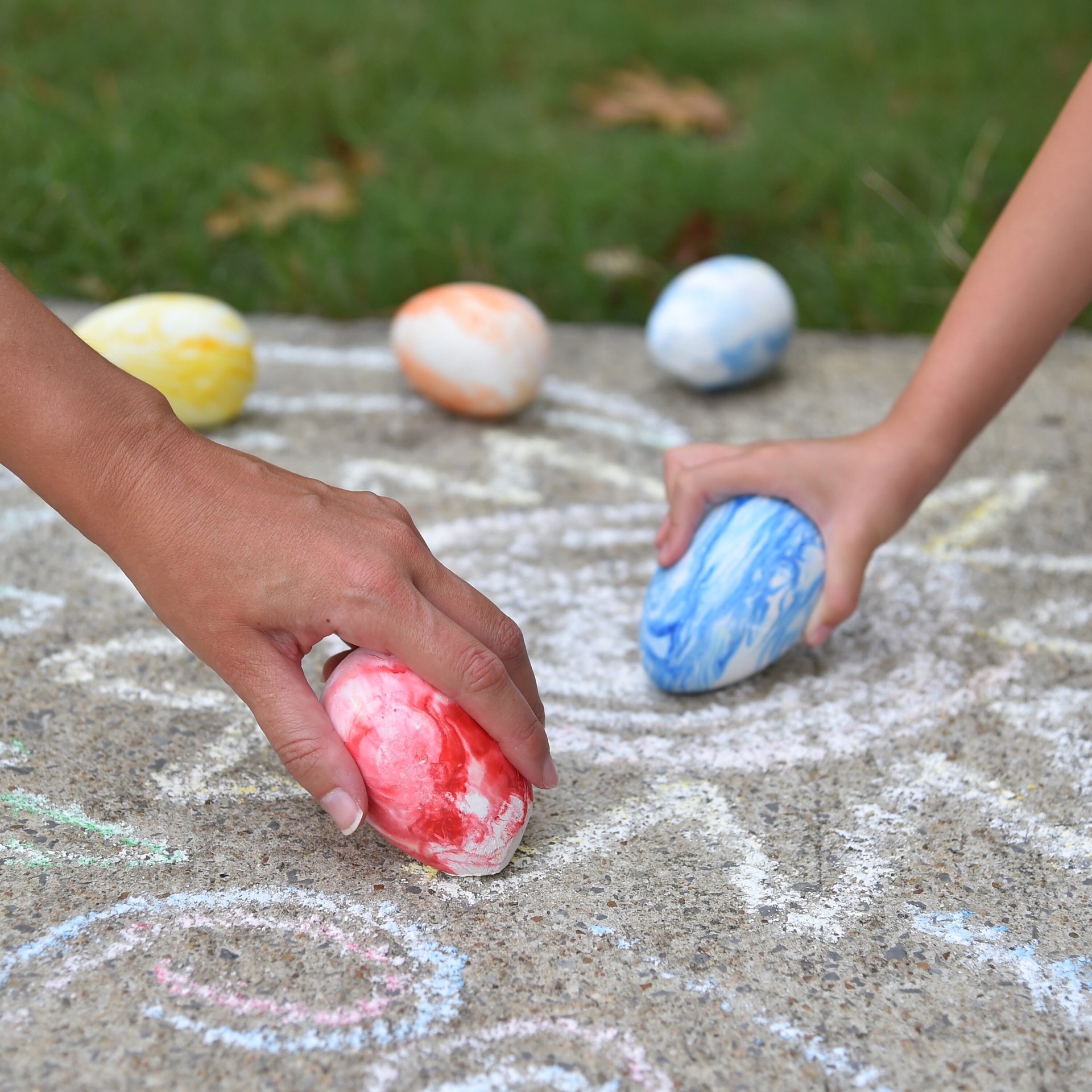slide 3 of 4, Chalk TALES 2.5-in Creative Play, 1 ct