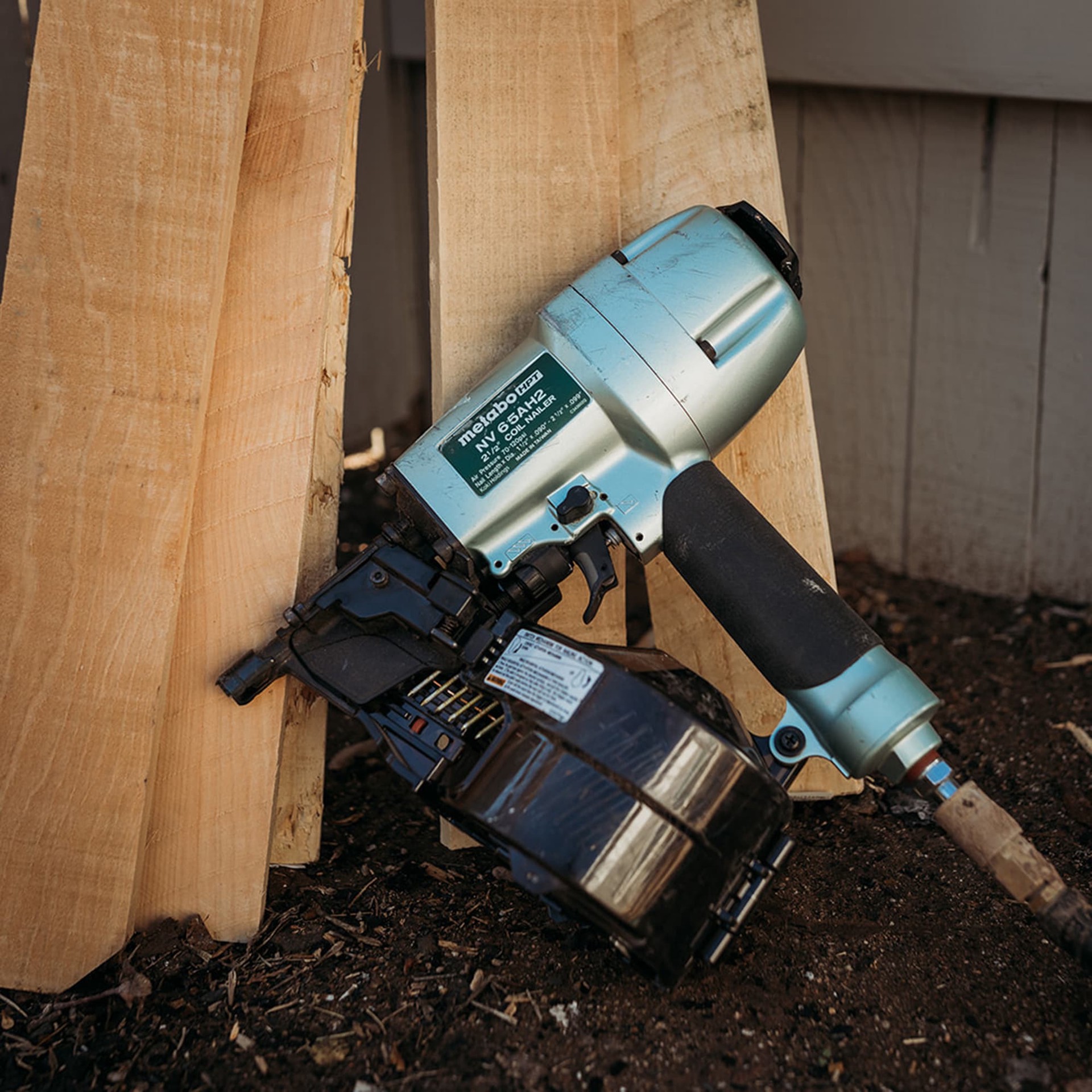 slide 4 of 6, Metabo HPT BONUS 18V Triple Hammer Bolt Impact Driver and 2-1/2-in 15 -Degree Pneumatic Siding Nailer, 1 ct