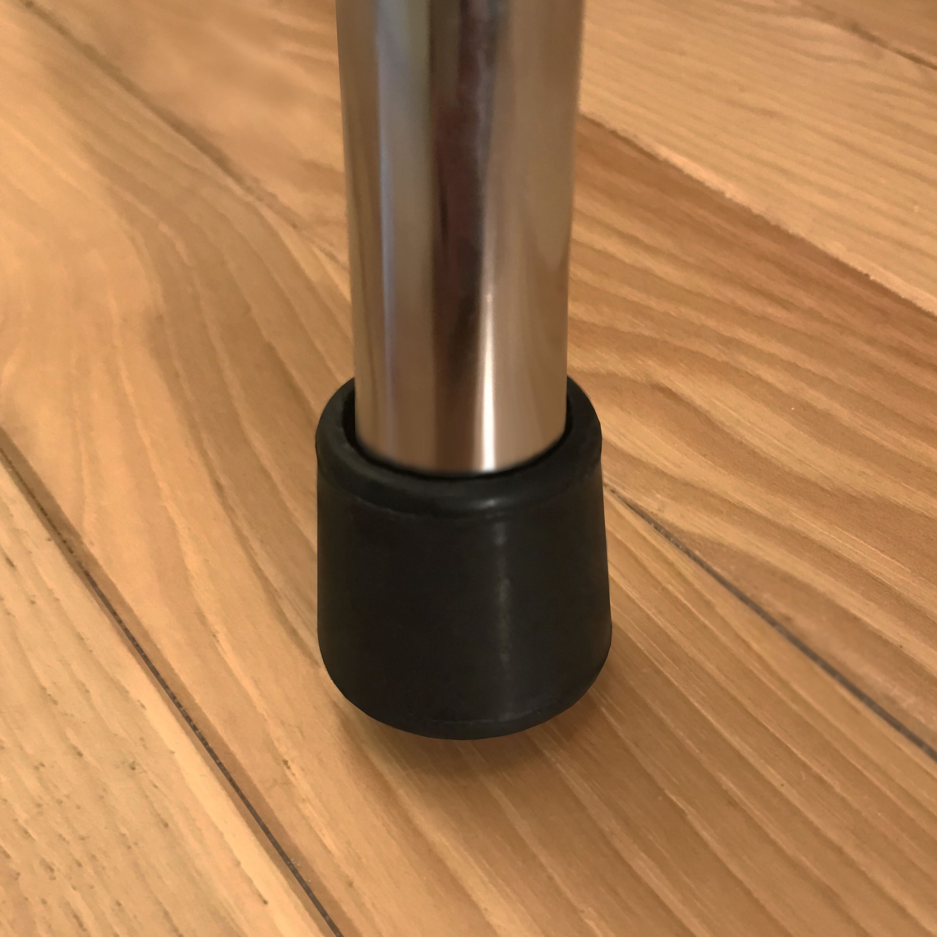 slide 4 of 6, RELIABILT 4 -Pack 1 in. Black Rubber Chair leg tips, 1 ct