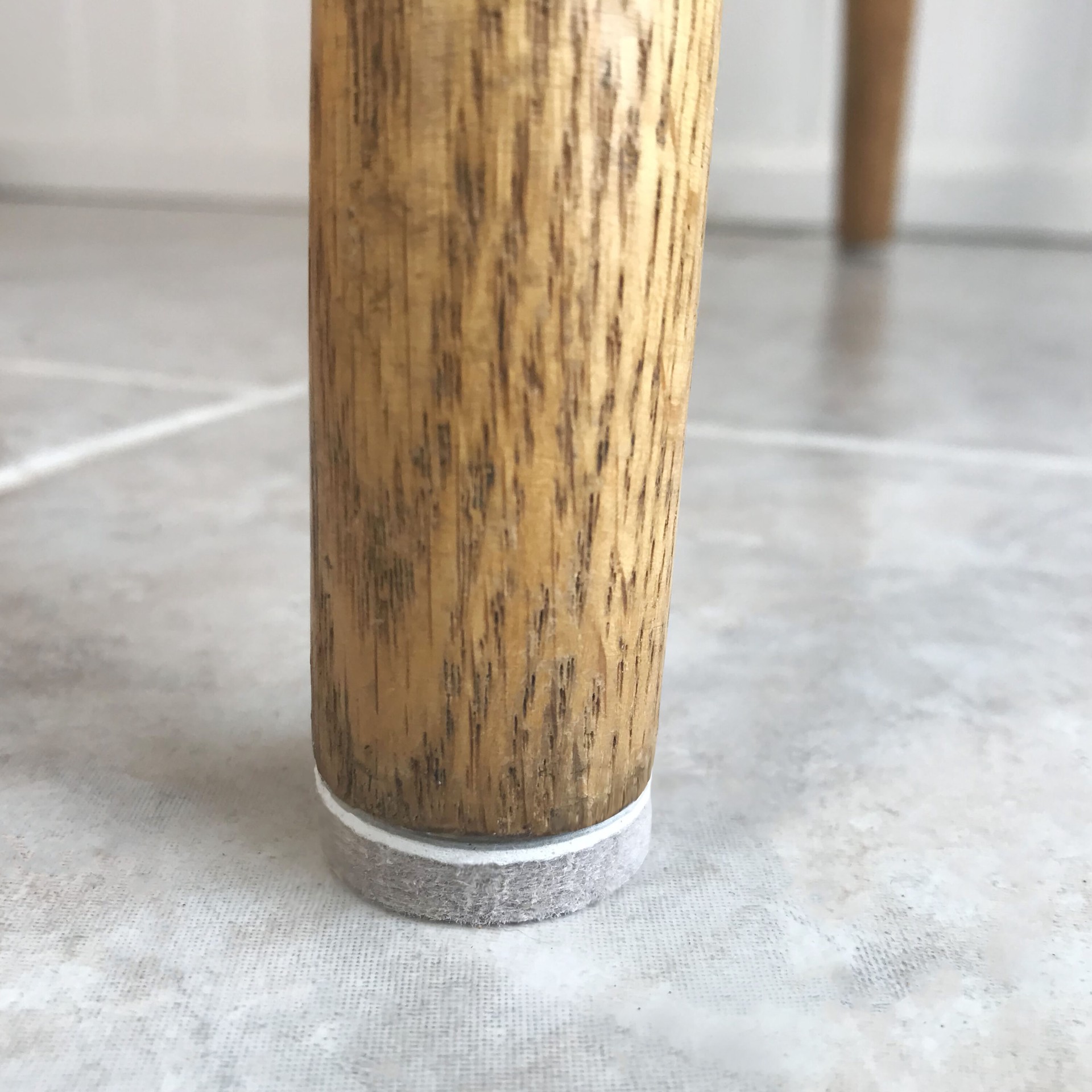 slide 4 of 6, RELIABILT 32 -Pack 1-in Beige Round Felt furniture pads, 1 ct