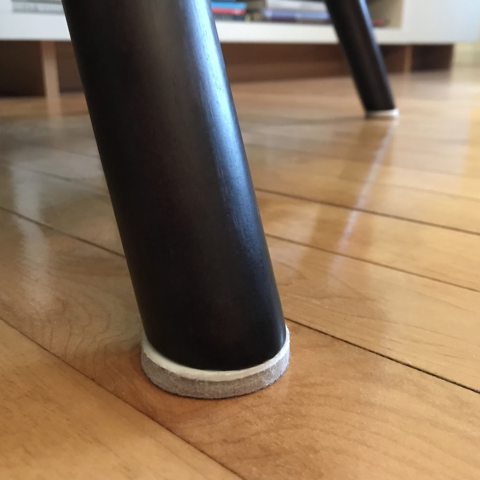 slide 6 of 6, RELIABILT 32 -Pack 1-in Beige Round Felt furniture pads, 1 ct