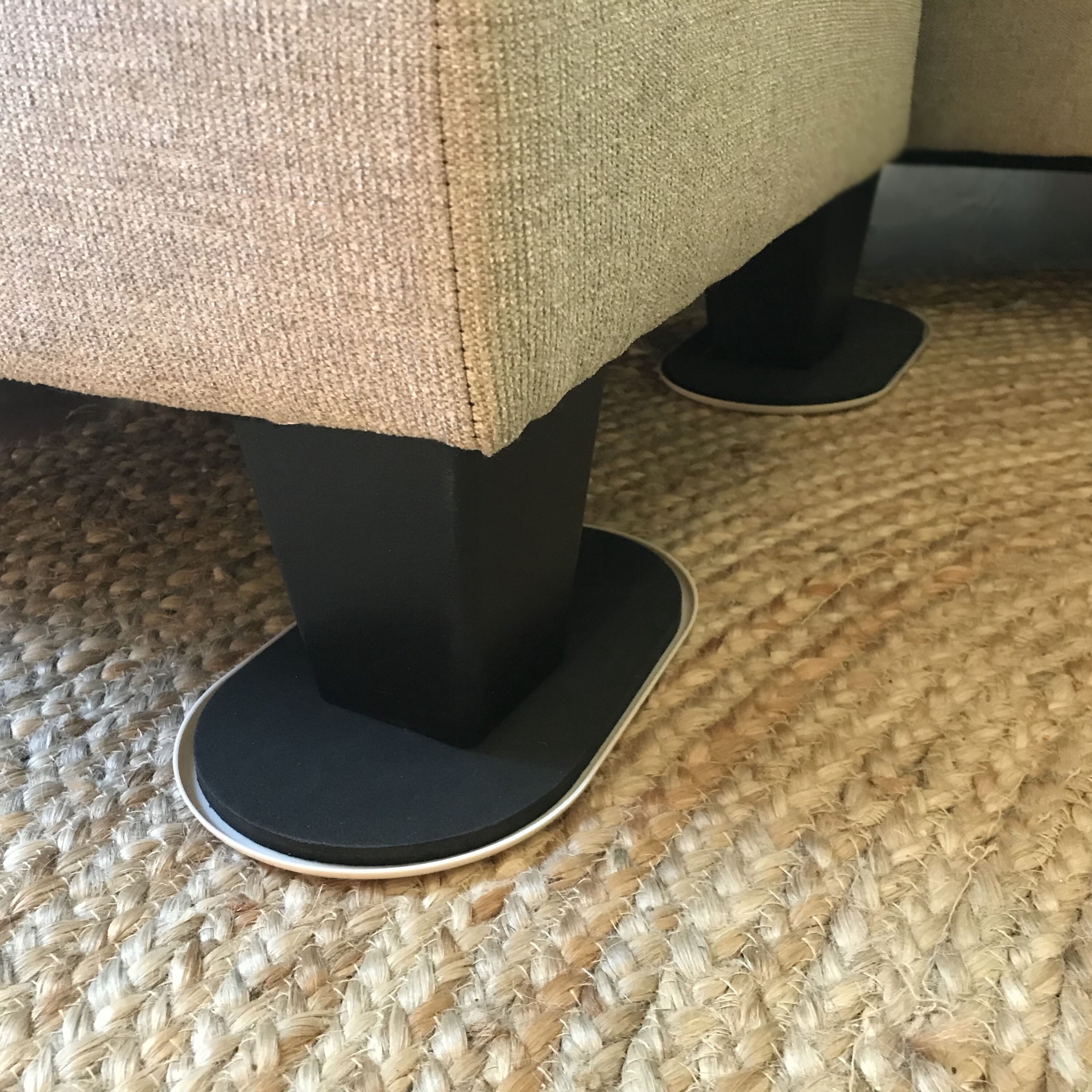 slide 6 of 6, RELIABILT 4 -Pack 9-1/2-in Oval Plastic Carpet Furniture Slider, 1 ct