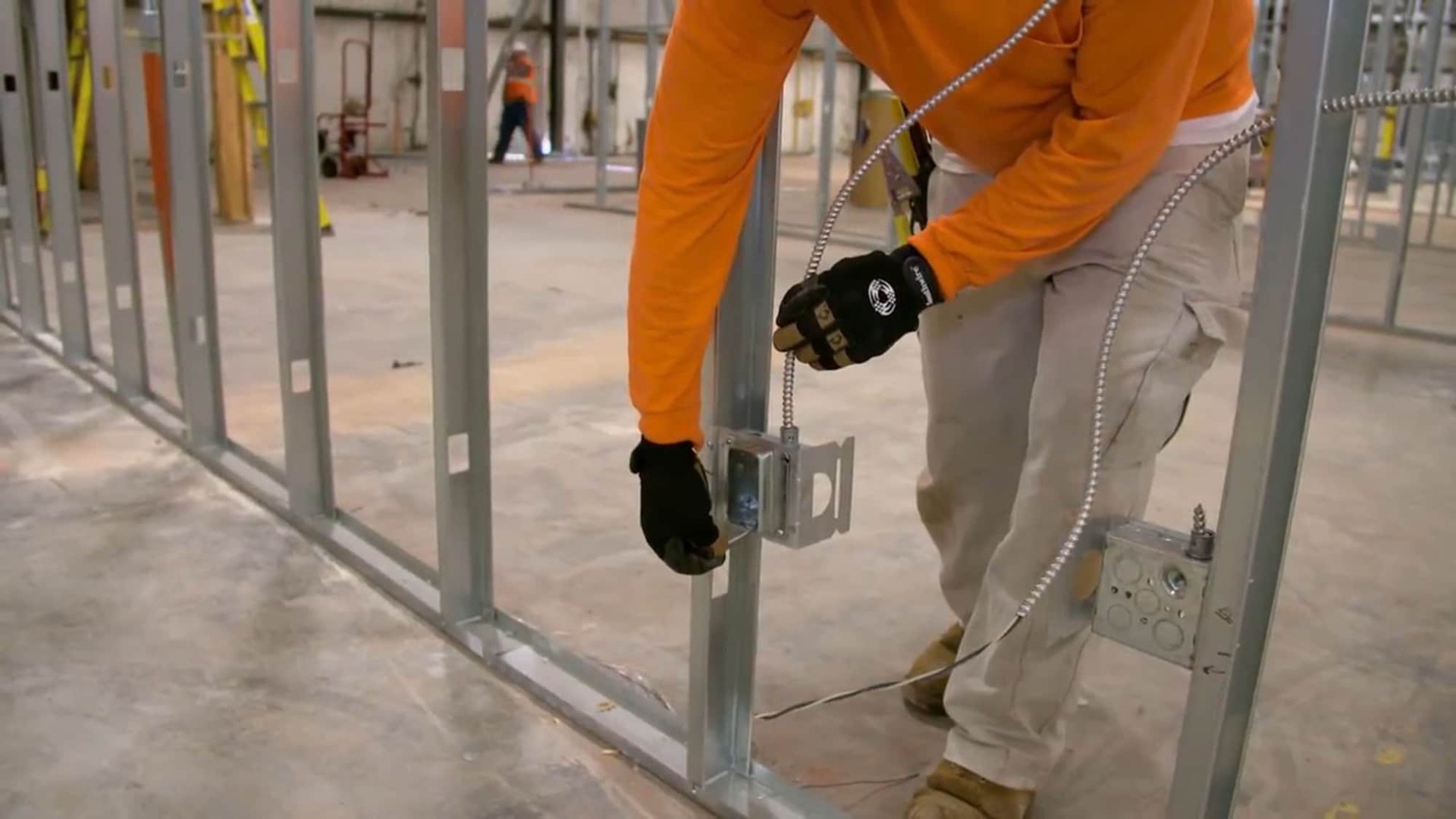 slide 3 of 4, Southwire Armorlite 50-ft 12 / 3 Solid Aluminum MC Cable (Metal Clad), 1 ct