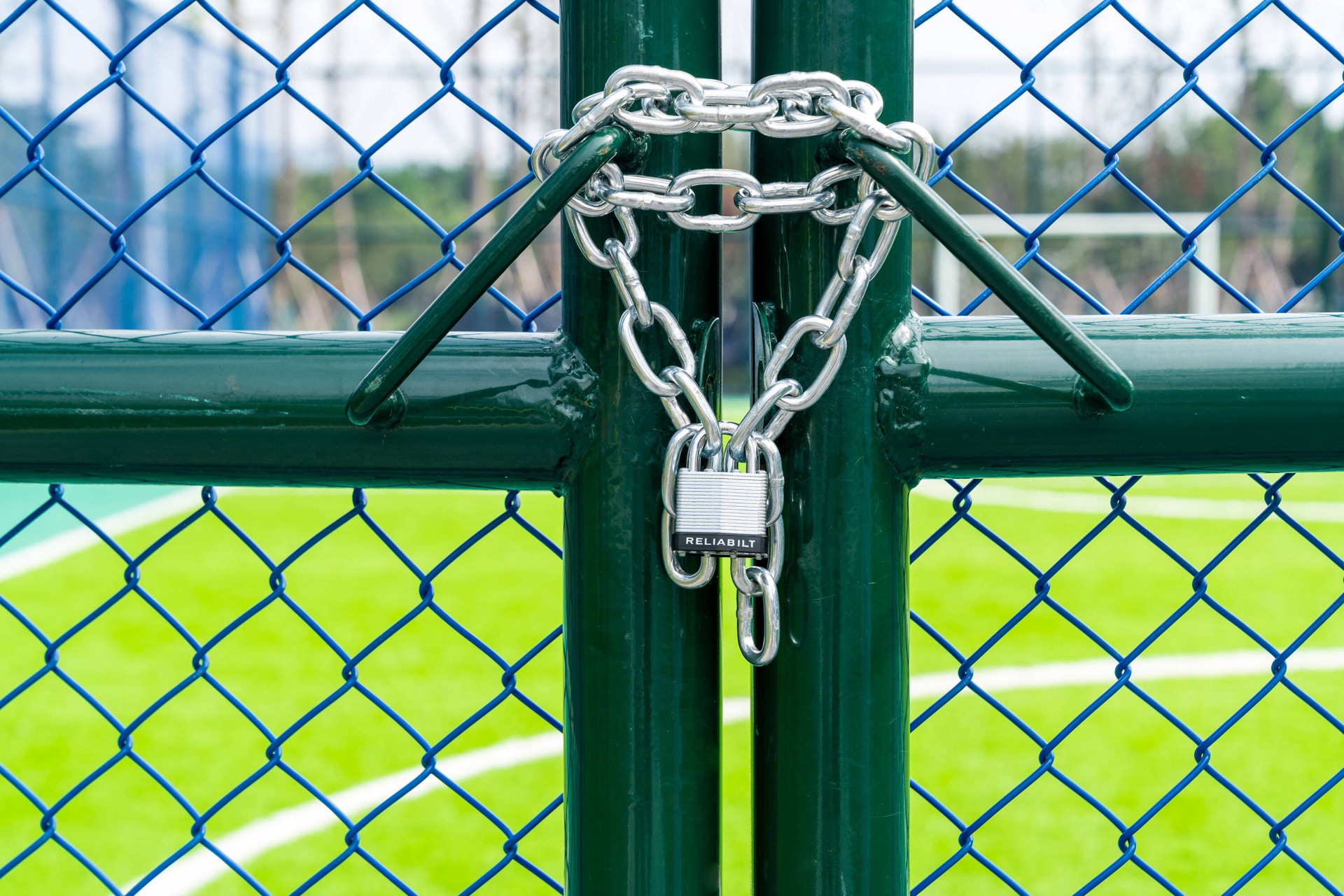 slide 2 of 6, RELIABILT Keyed Padlock, 1-9/16-in Wide x 3/4-in Shackle Keyed Alike (4-Pack), 1 ct