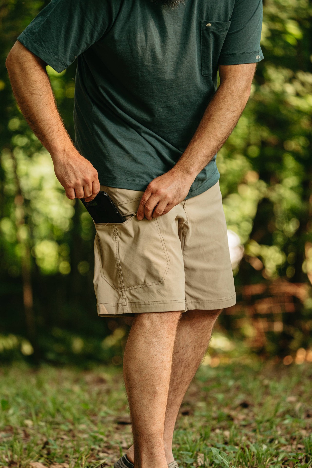 slide 3 of 4, BERNE APPAREL Men's Beige Twill 10-in Carpenter shorts ( Size: 36 ), 1 ct