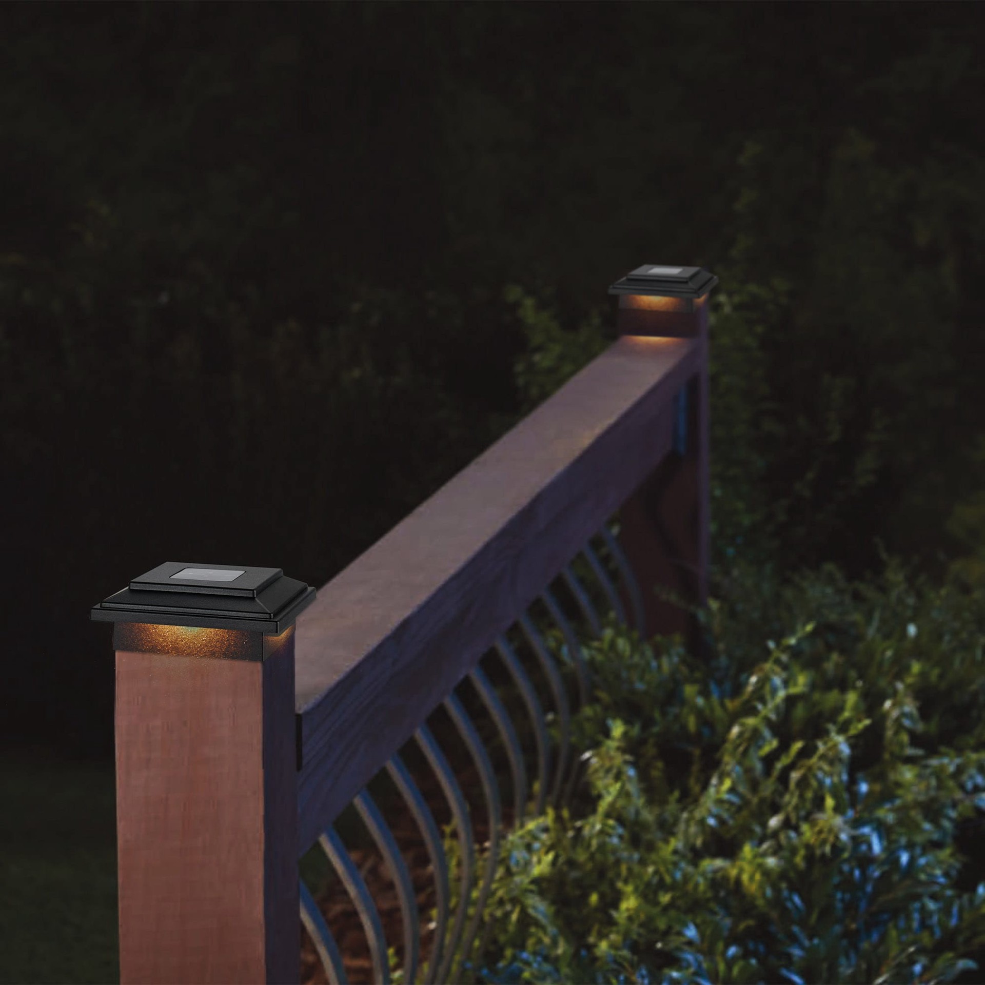 slide 4 of 6, RELIABILT Solar 4-in x 4-in Black LED Outdoor Post cap light, 1 ct