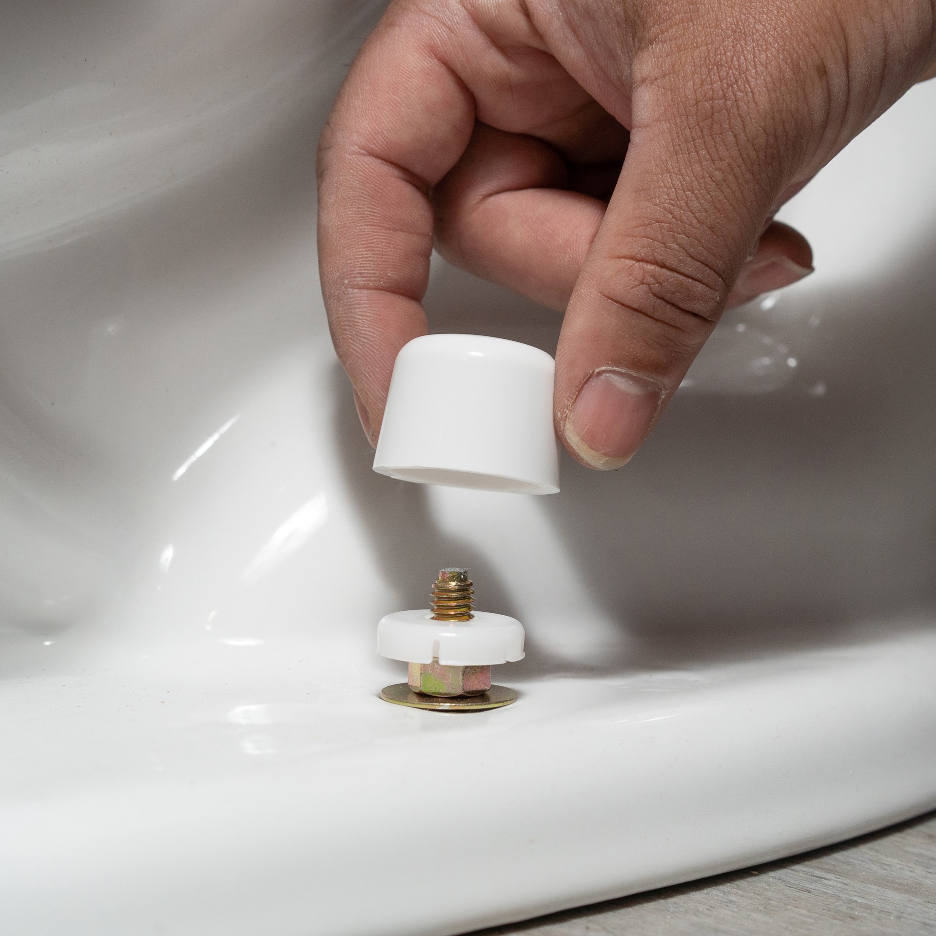 slide 5 of 6, RELIABILT White Toilet bolt caps, 1 ct