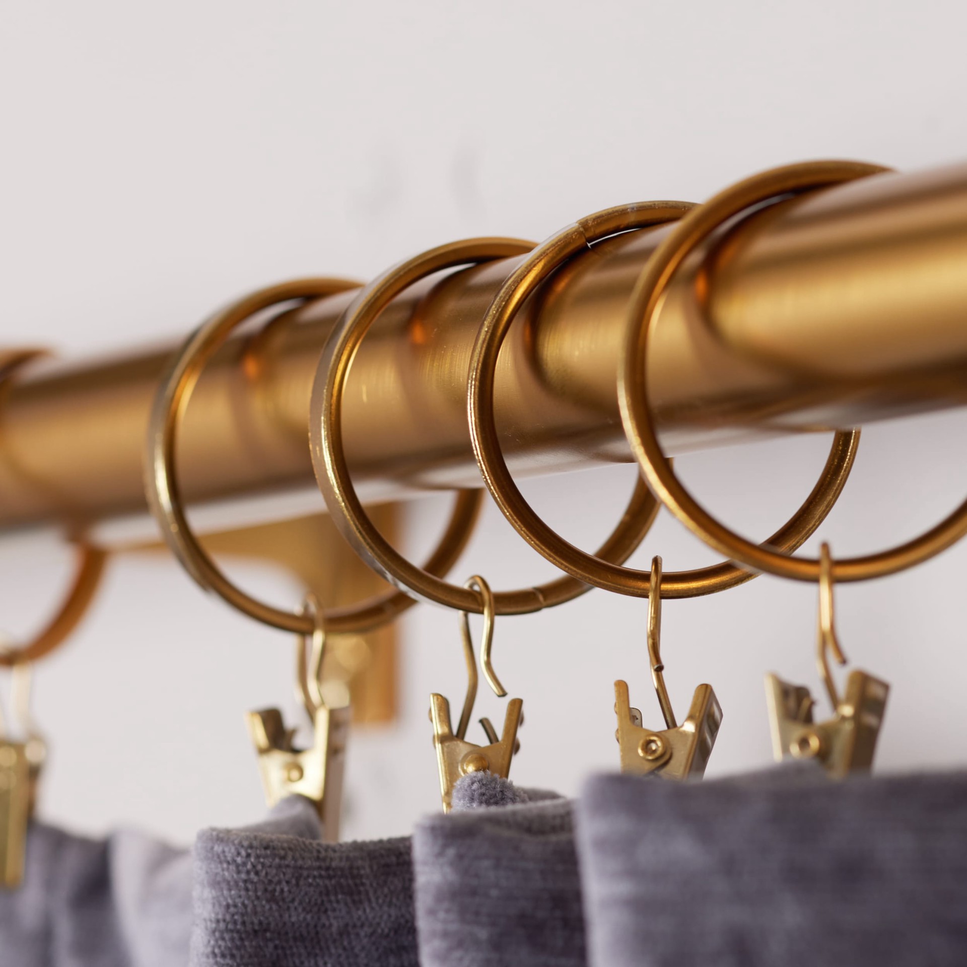 slide 5 of 6, Origin 21 10 -Pack 1-in Brushed Gold Steel Curtain ring with clip, 1 ct