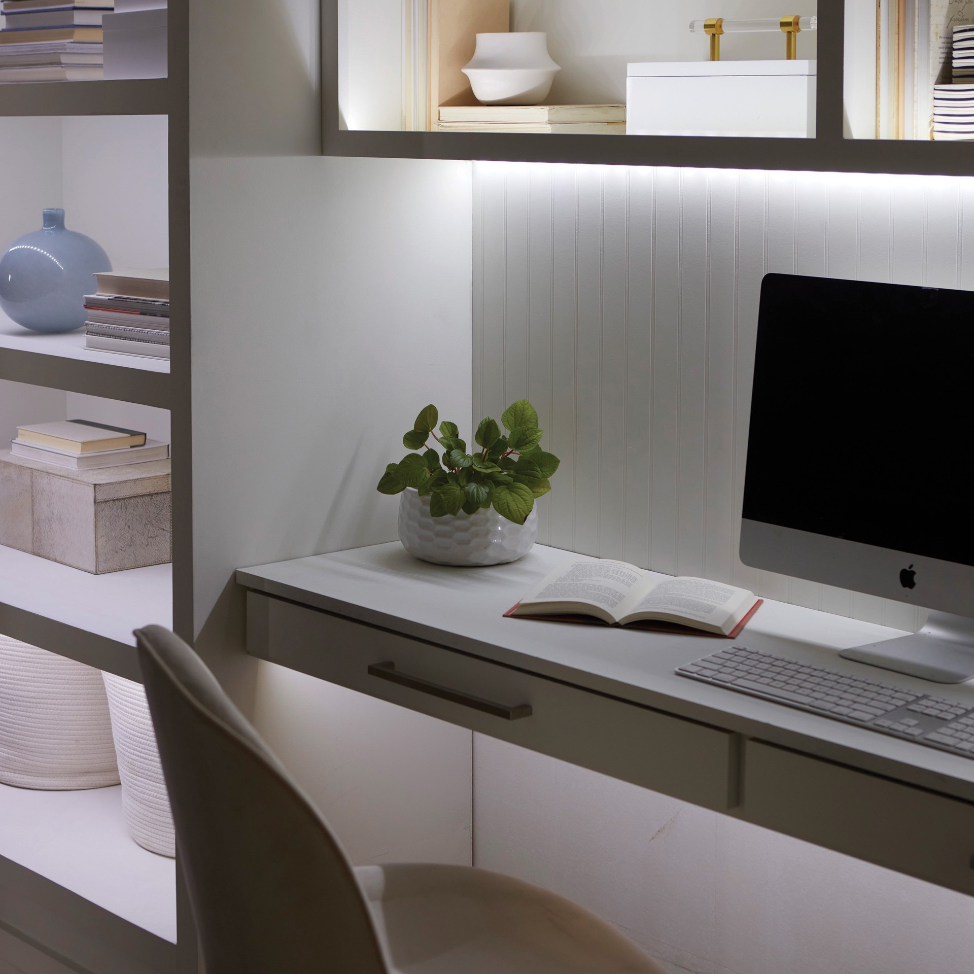 slide 6 of 6, Utilitech Indoor 8.0-ft LED Switchable White Strip Light, 1 ct