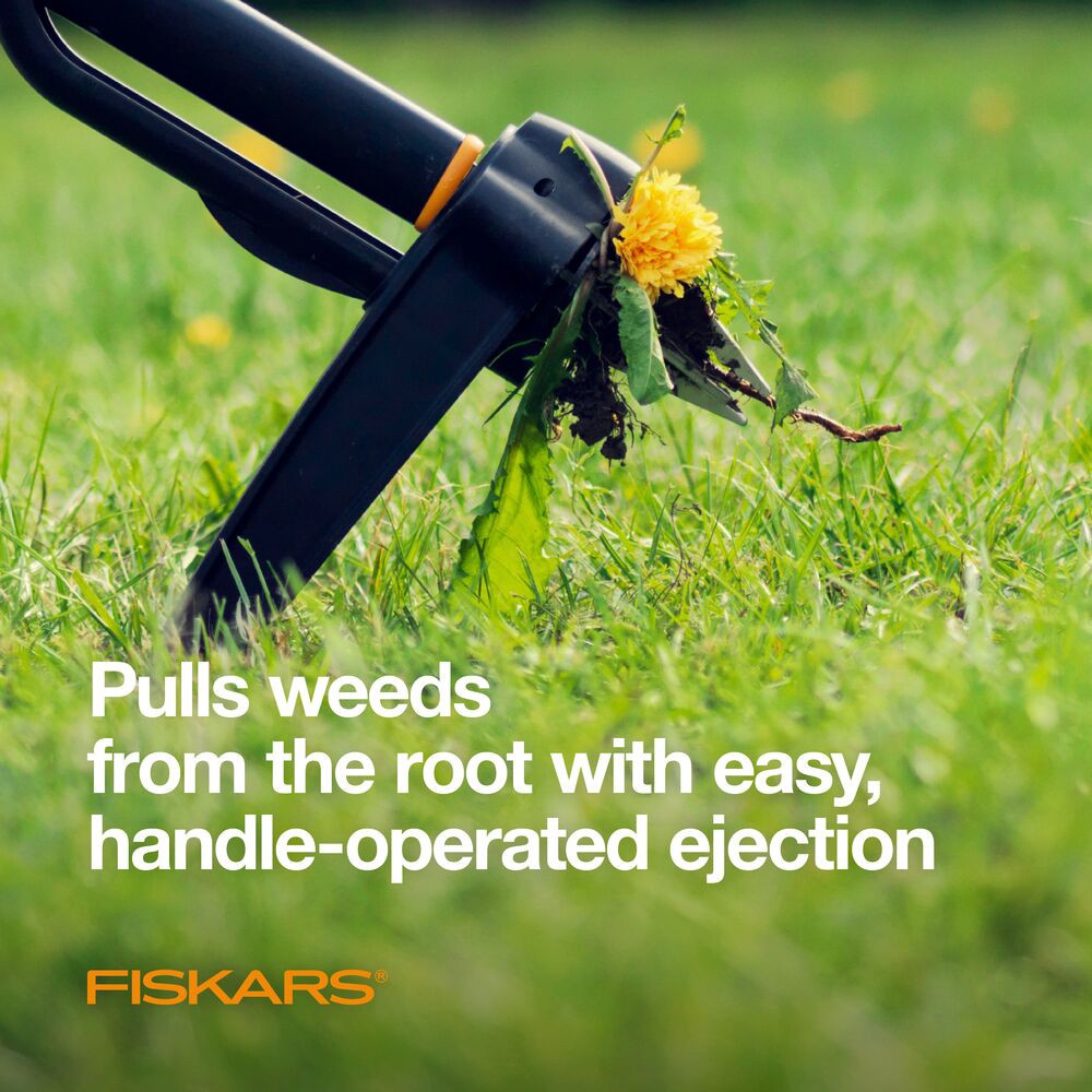 slide 5 of 6, Fiskars Deluxe 4 Claw with Eject Long-handle tool Weeder, 1 ct
