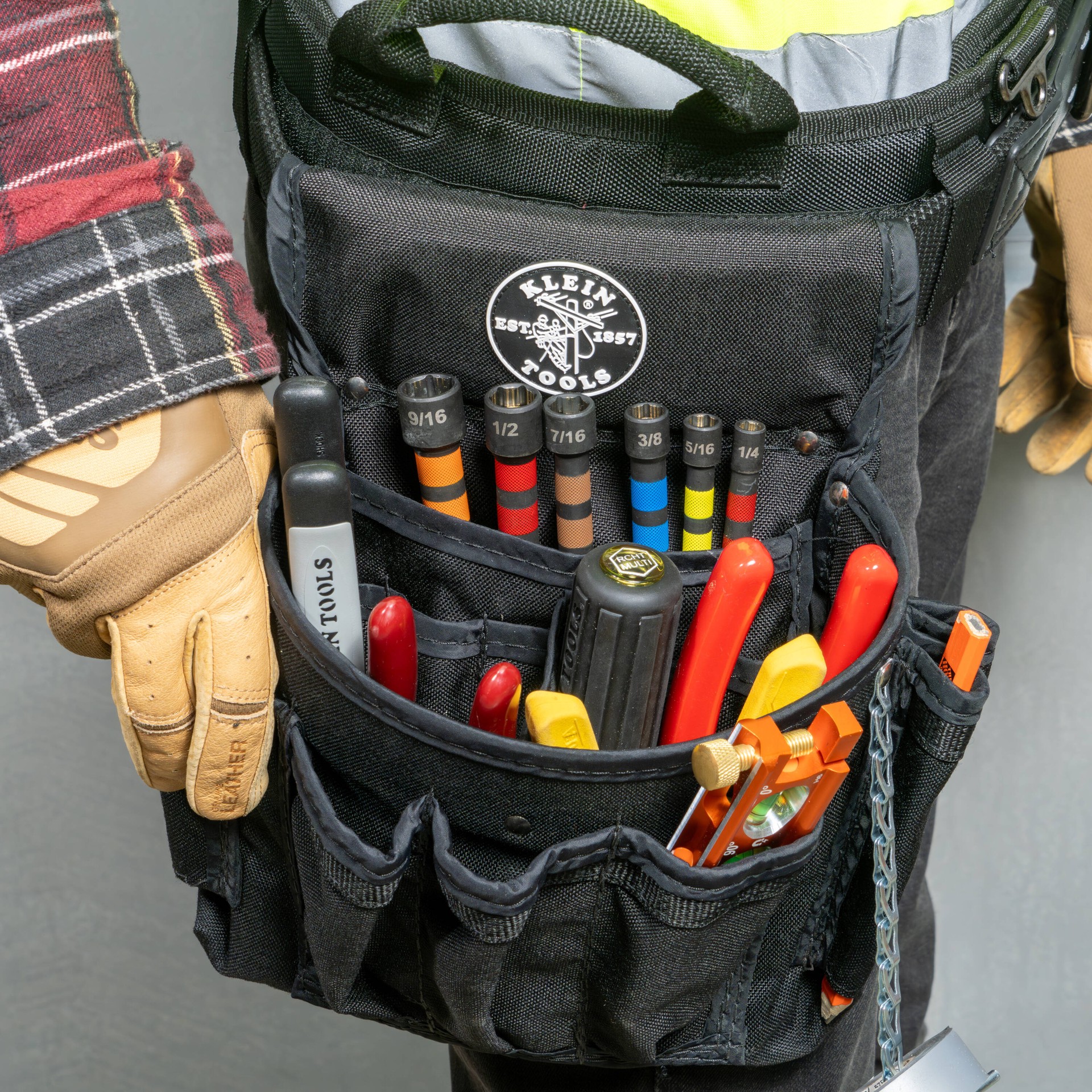 slide 4 of 6, Klein Tools Hollow Magnetic Color-Coded Ratcheting Power Nut Drivers, 6-Piece, 1 ct