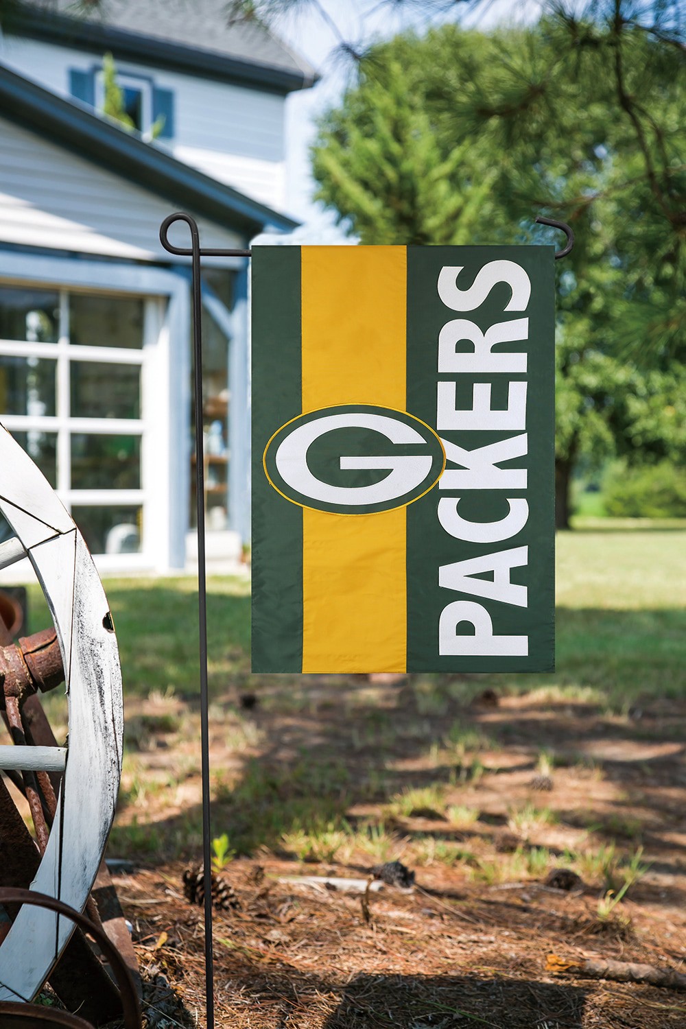 slide 2 of 2, Style Selections 1 W x 1.5 H Green Bay Packers Garden flag, 1 ct