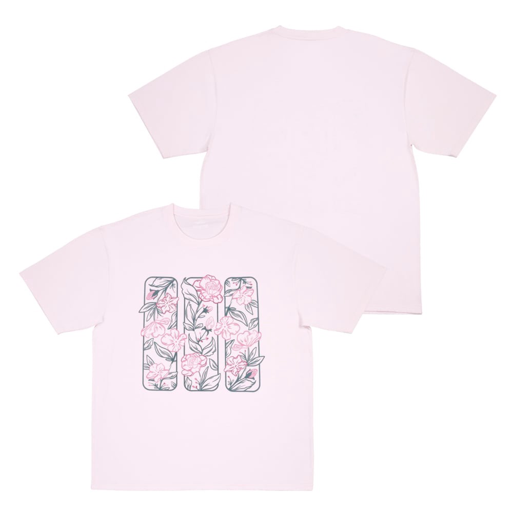 slide 3 of 4, Infinity Brands Women's Pink Jersey Short sleeve Graphic T-shirt ( 2XL ), 1 ct