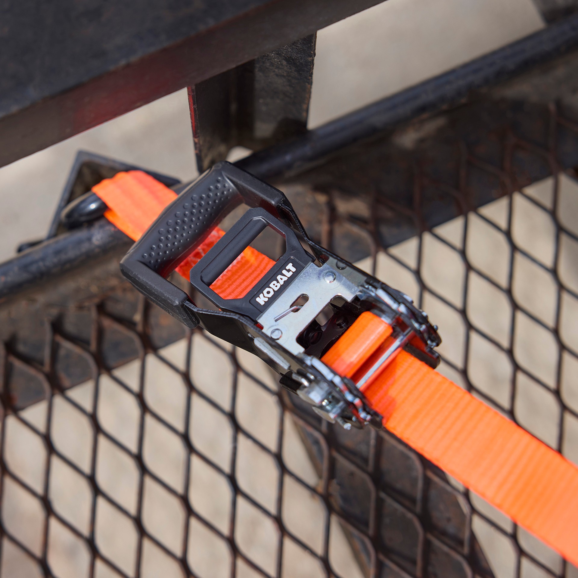 slide 4 of 6, Kobalt 1-in x 12-ft Ratcheting Strap Tie Down with S-hook 3000-lb Break Strength (4-Pack), 1 ct