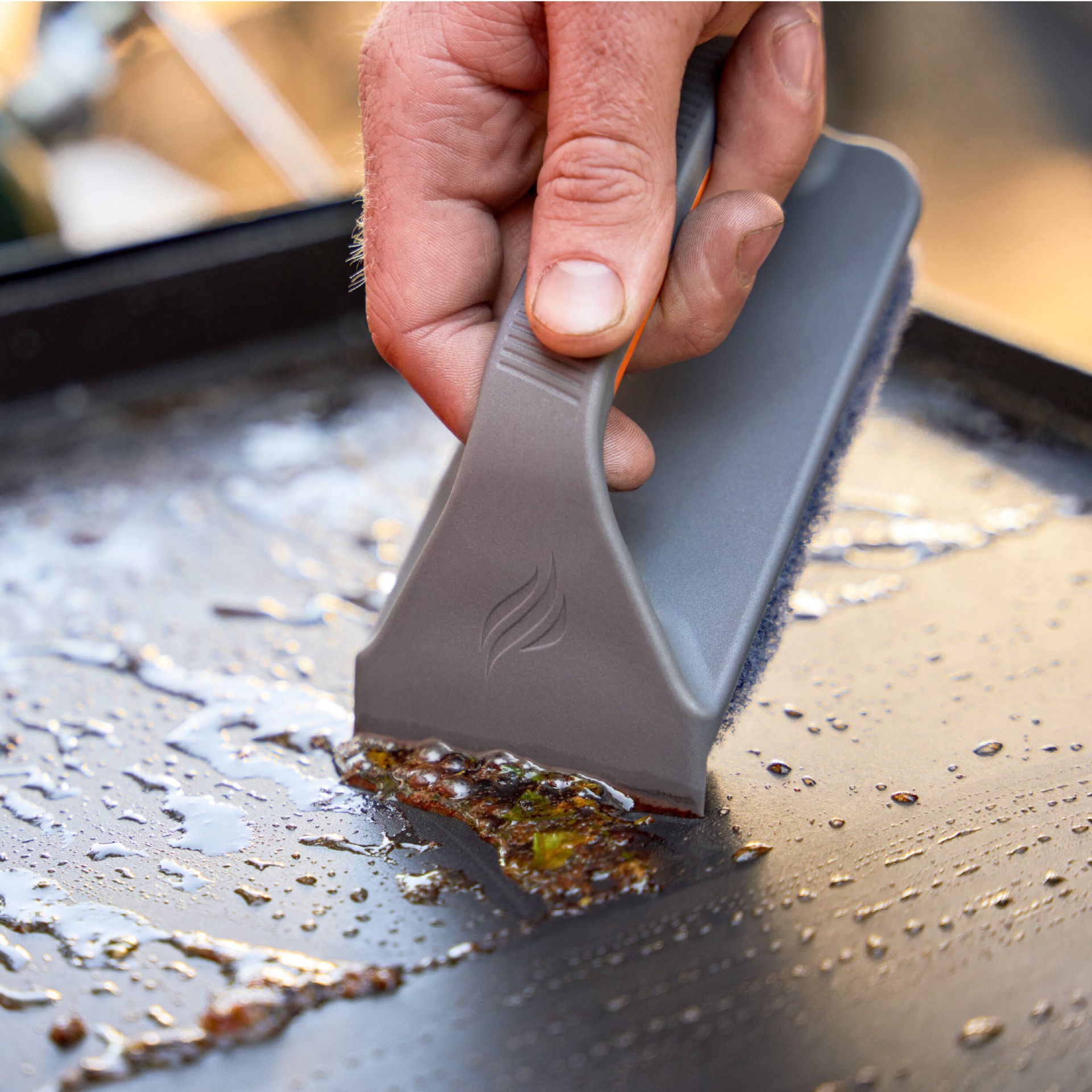 slide 4 of 6, Blackstone Coated Griddle Top Scrub Pads Polyester Grill Scouring Pad 5-in, 1 ct