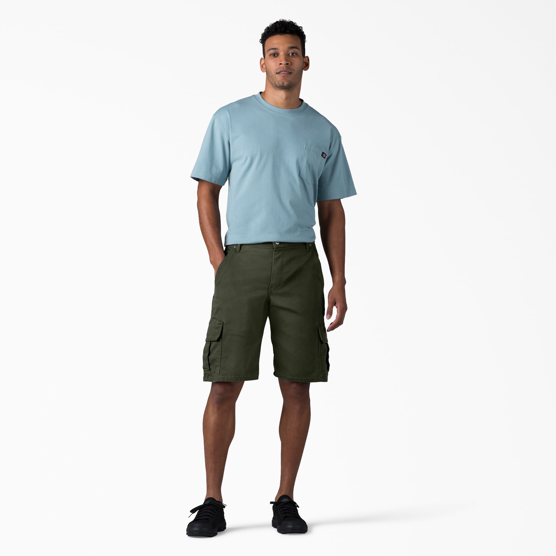 slide 4 of 4, Dickies Men's Green 11-in Cargo shorts ( Size: 30 ), 1 ct