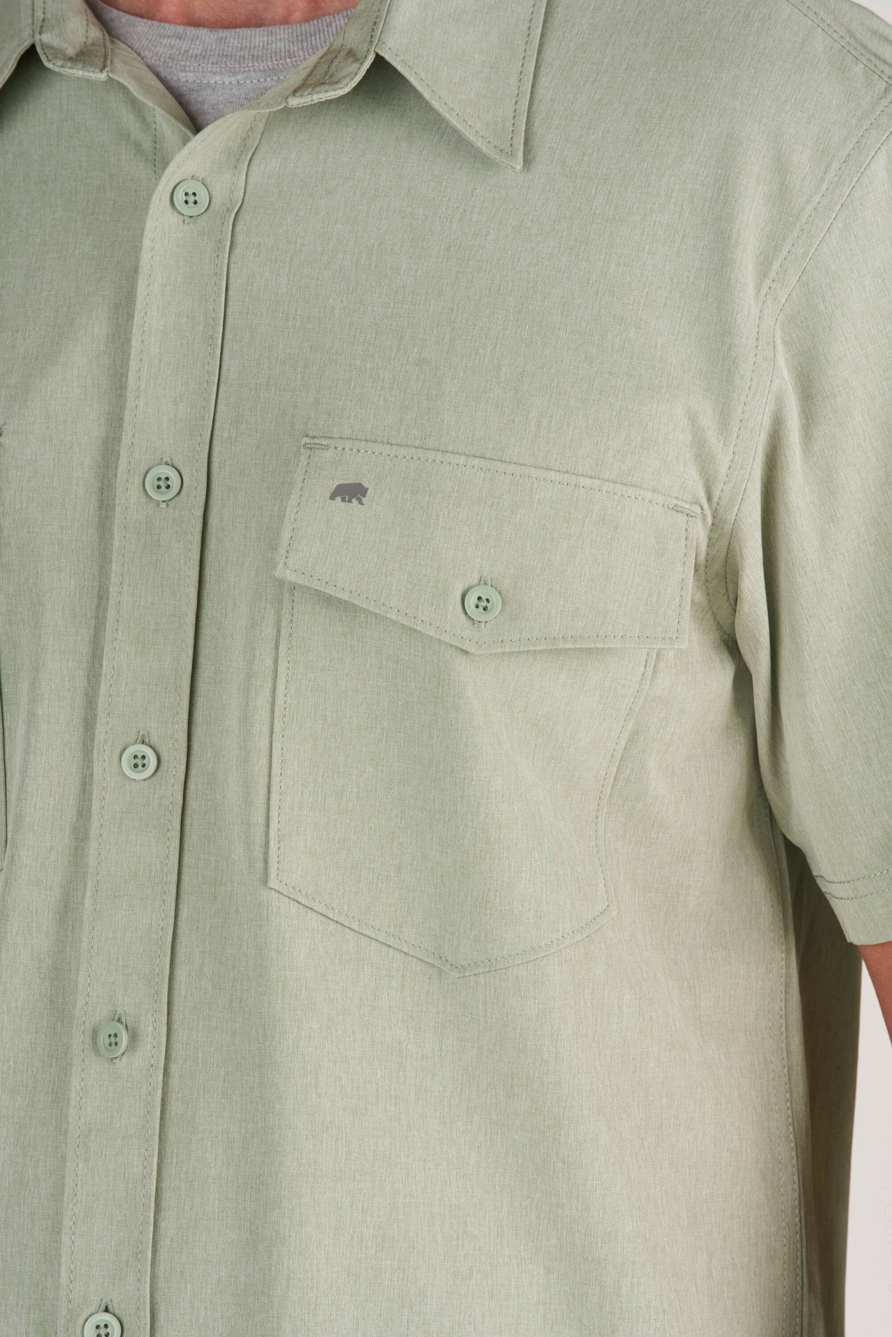 slide 3 of 4, BERNE APPAREL Men's Green Poplin Short sleeve Solid Button-down shirt ( 2XL ), 1 ct