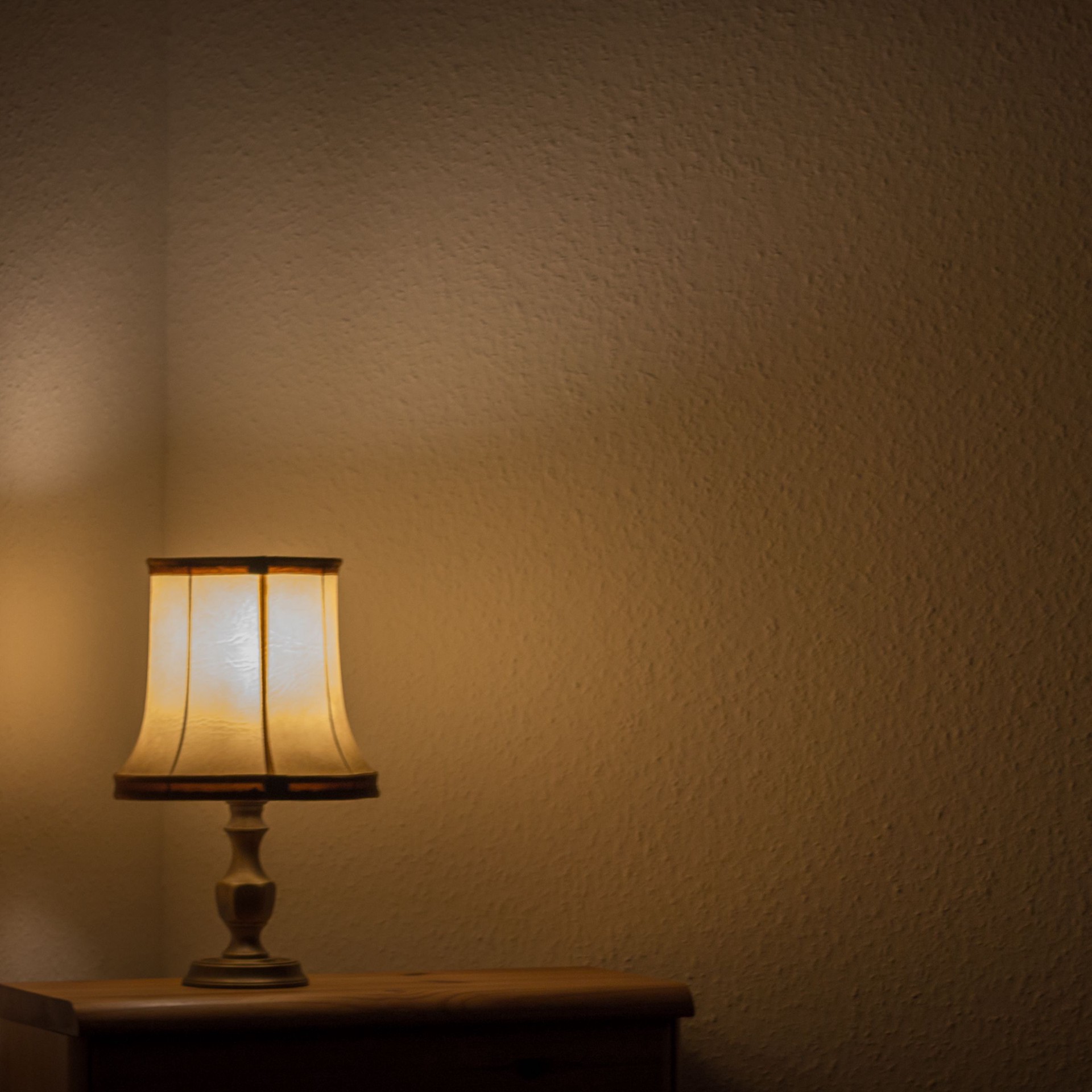 slide 6 of 6, Utilitech 65 -Watt EQ Medium base (E-26) LED Spot Flood Light Bulb, 1 ct