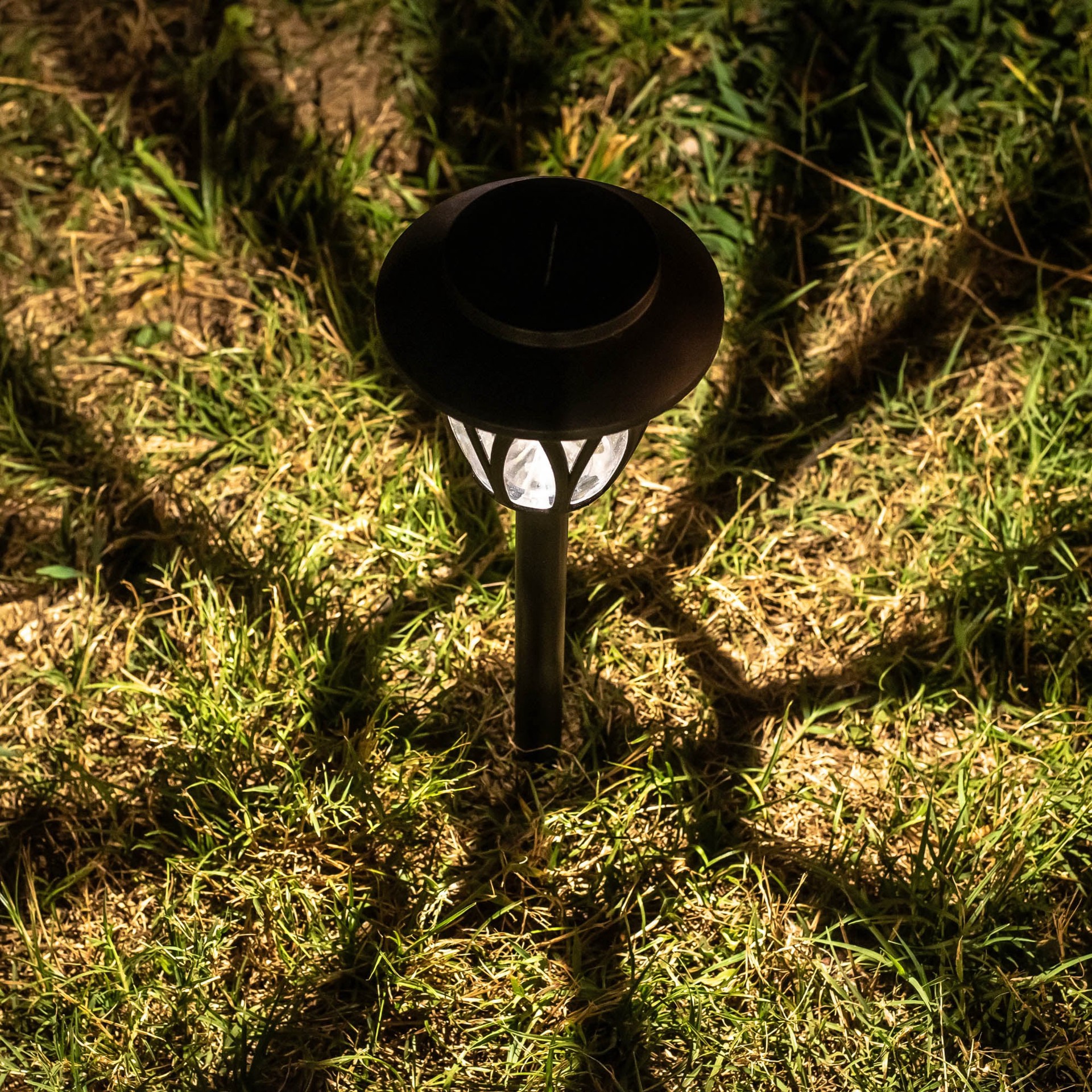 slide 4 of 6, Harbor Breeze 6 -Pack 5 -Lumens Matte Black Solar LED Outdoor Path Light Kit ( 3000-K ), 1 ct