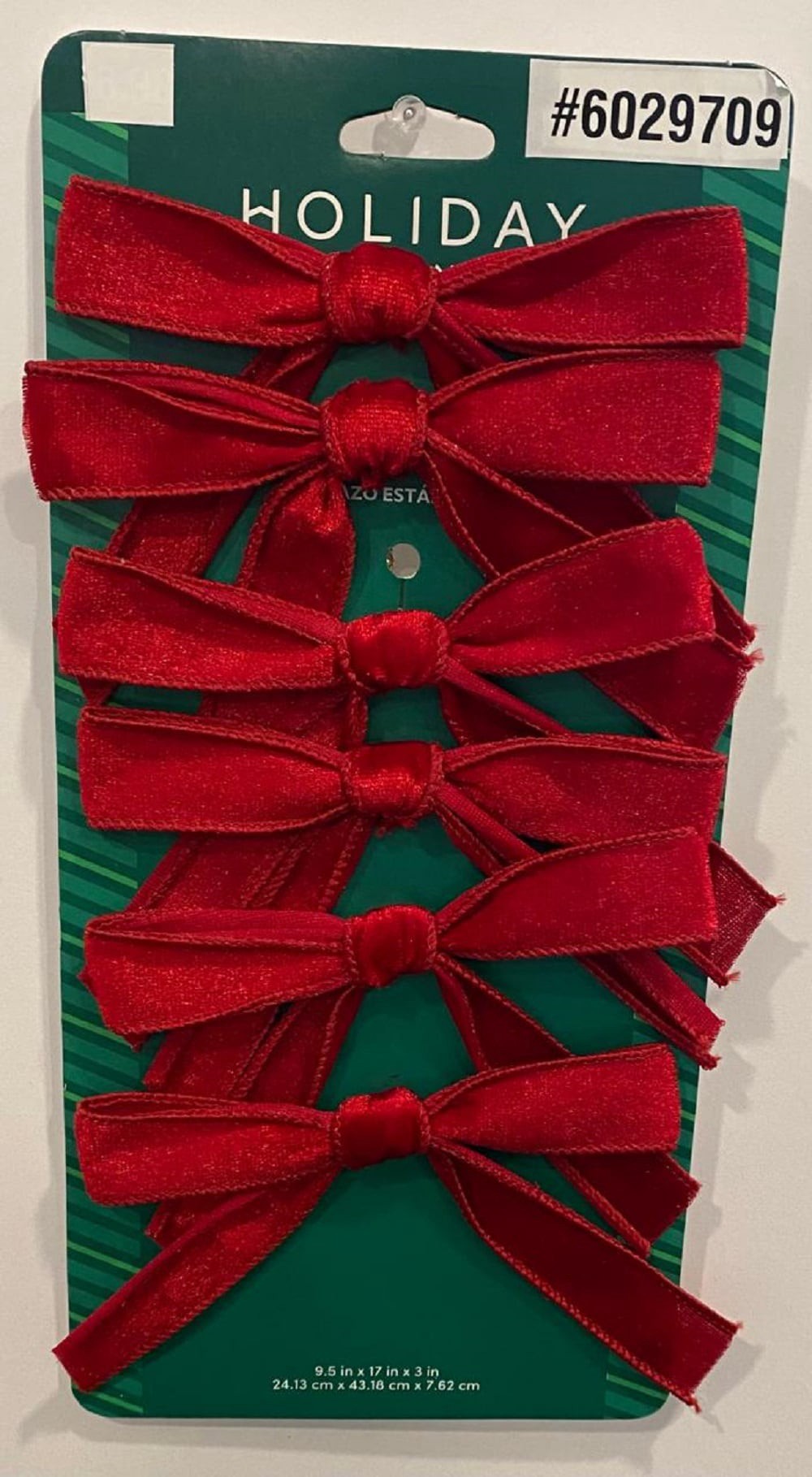 slide 5 of 5, Holiday Living 6 -Pack 4 L x 4-in W Solid Velvet Bow, 1 ct
