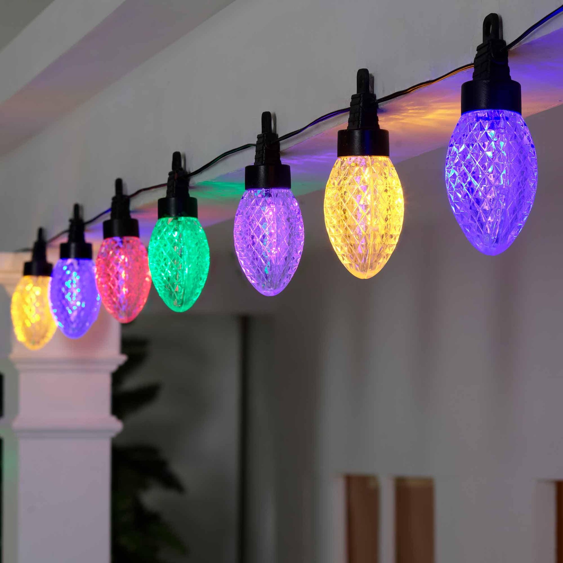 slide 3 of 6, Holiday Living 10 -Count 9-ft Color-changing Color changing LED Plug-In Christmas String Lights, 1 ct