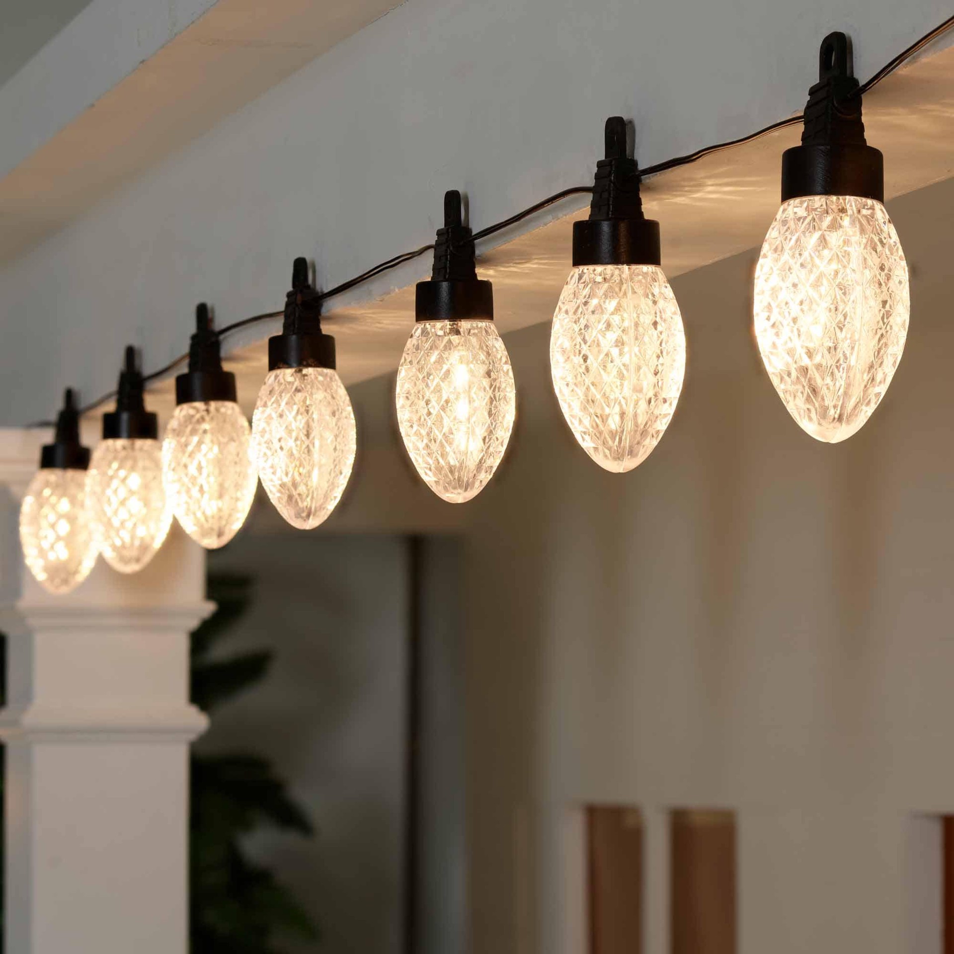 slide 4 of 6, Holiday Living 10 -Count 9-ft Color-changing Color changing LED Plug-In Christmas String Lights, 1 ct