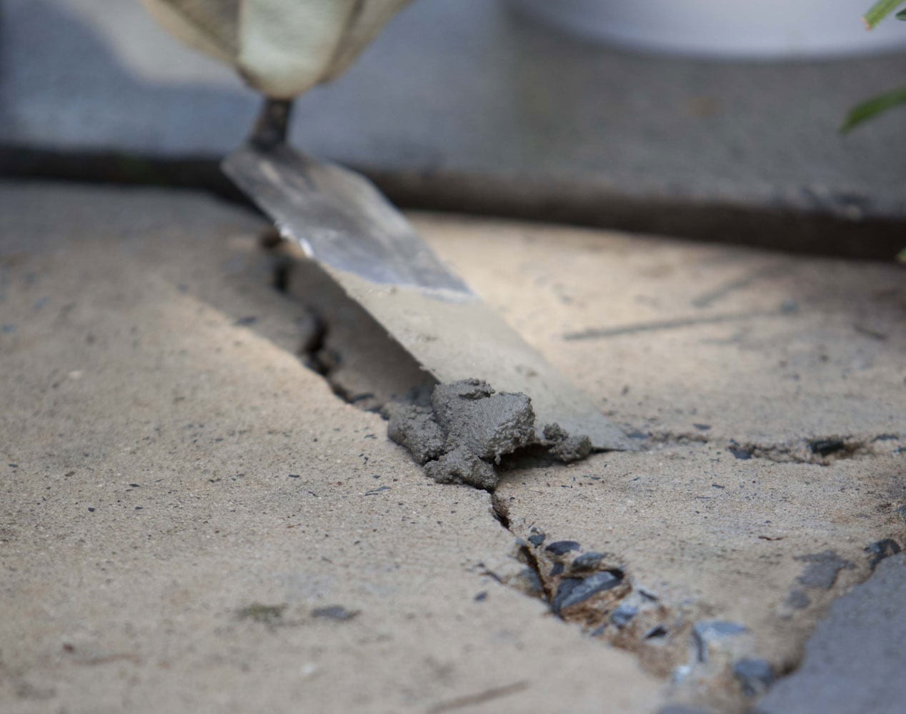 slide 3 of 6, Sakrete Leak Stopper Fast Setting 20.0 -lb Mortar Concrete Hydraulic cement, 1 ct