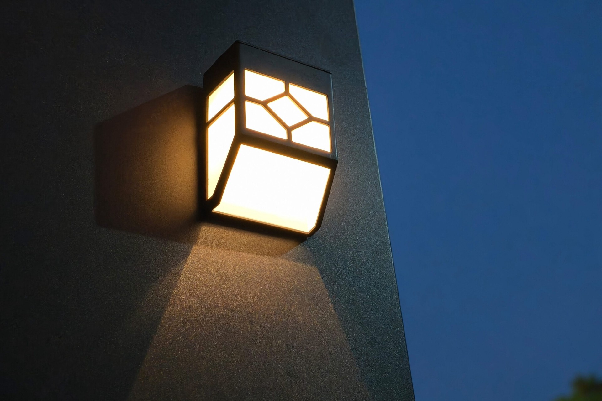 slide 3 of 6, Harbor Breeze Solar Black LED Outdoor Deck light 2 -Pack, 1 ct