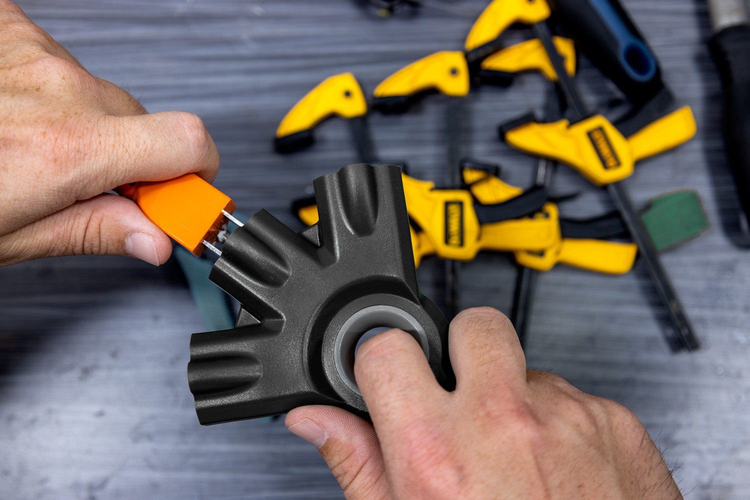 slide 5 of 6, Utilitech 50-ft 16 / 2 Heavy Duty 3 Prong Black Indoor/Outdoor Extension Power Cord, 1 ct