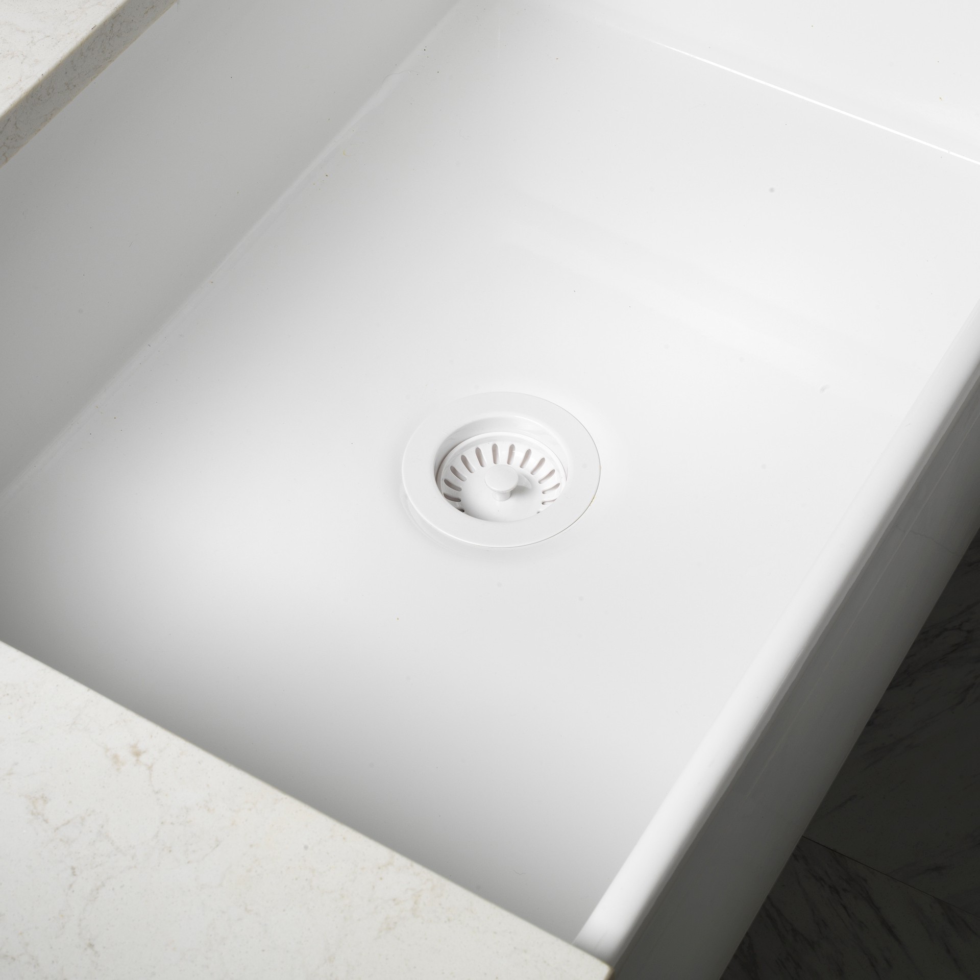 slide 4 of 6, allen + roth 4.5-in Plastic Rust Resistant Strainer with Lock Mount Included, 1 ct