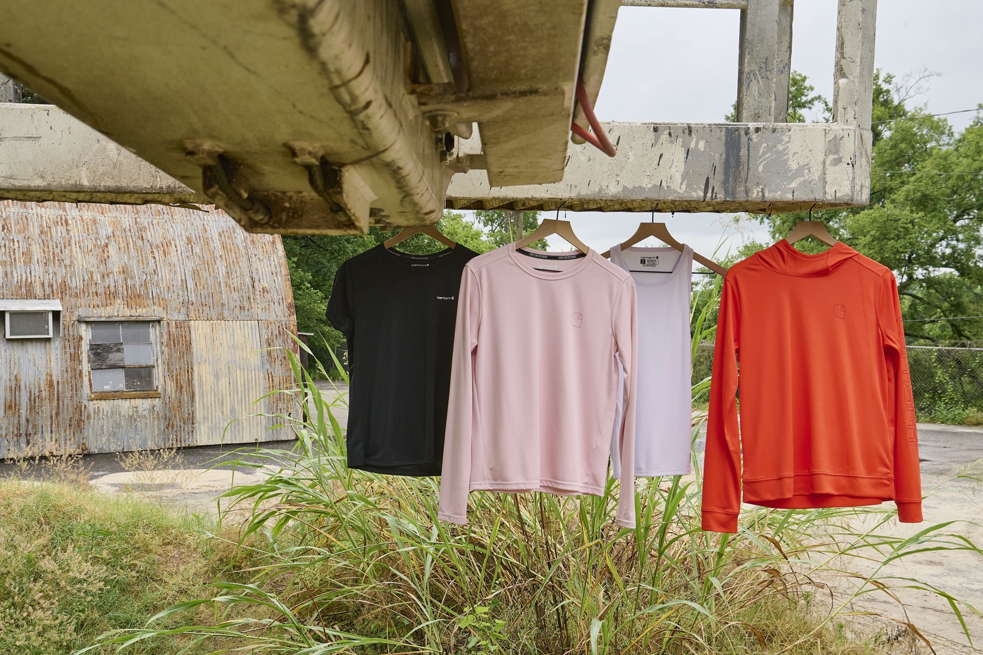 slide 5 of 6, Carhartt Force Women's Red Fleece Long sleeve Graphic T-shirt ( Large ), 1 ct