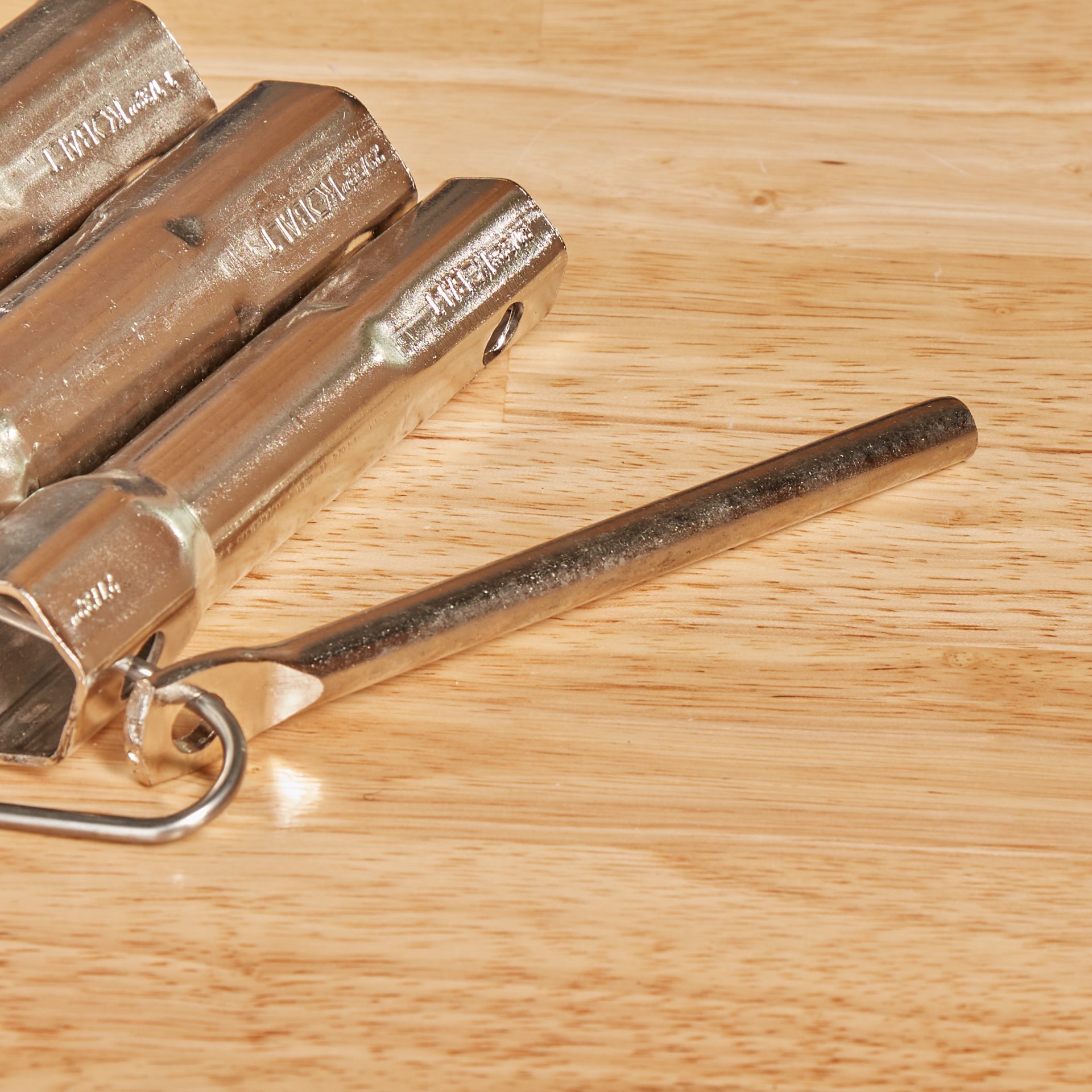 slide 3 of 4, Kobalt Wrench, 1 ct