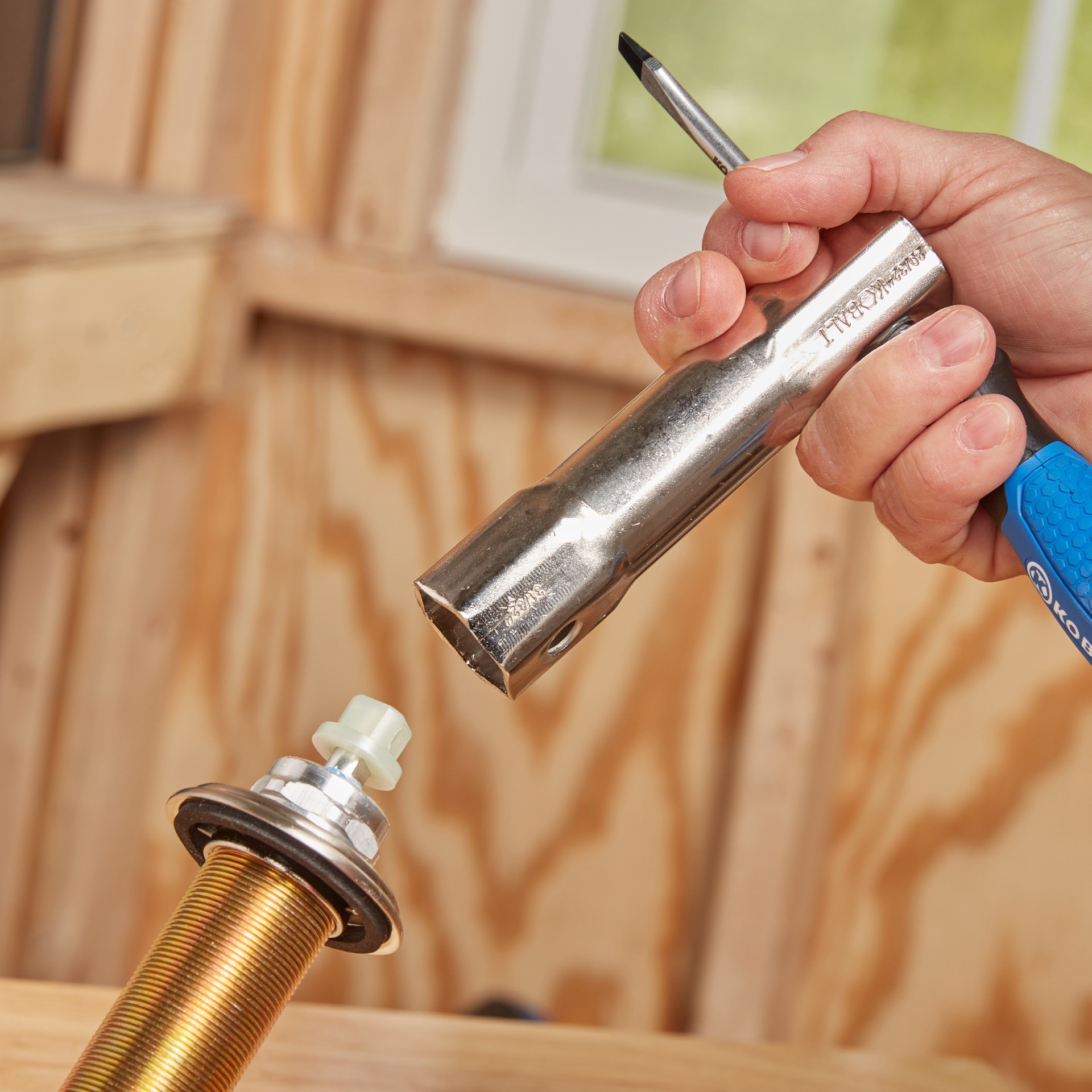 slide 4 of 4, Kobalt Wrench, 1 ct