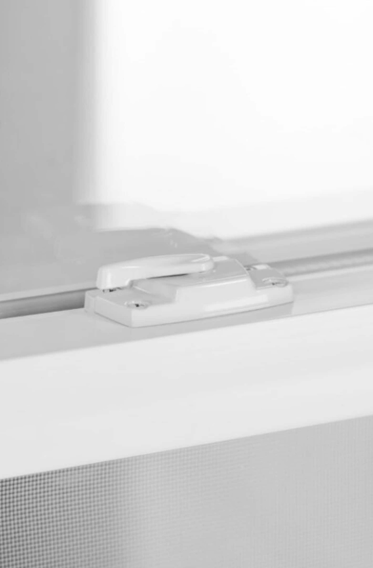 slide 6 of 6, RELIABILT Series 28100 35-1/2-in x 51-1/2-in Black Exterior Vinyl New Construction Single Hung Window Low-E argon Double Pane Glass with Grids, (Half Screen Included), 1 ct