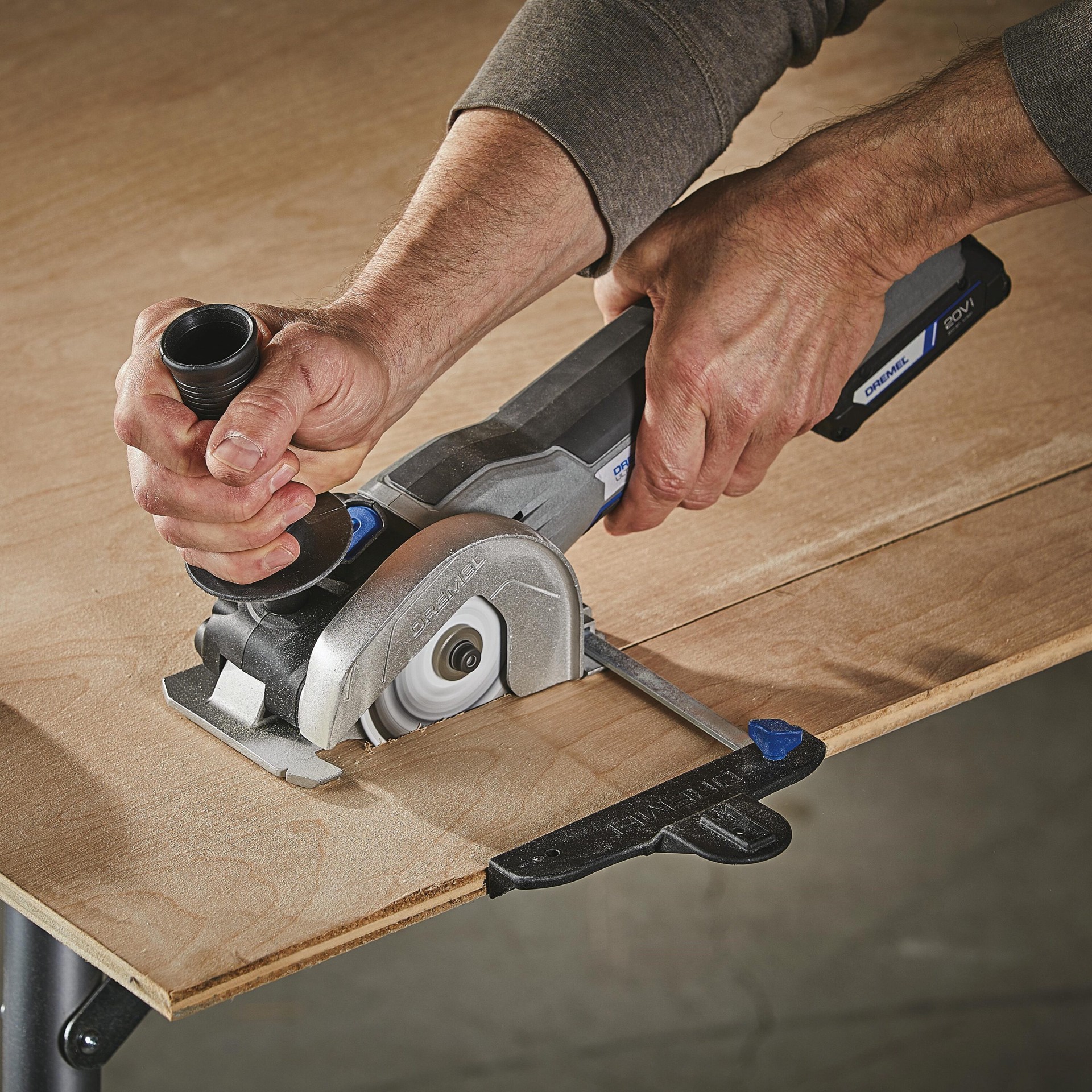 slide 3 of 6, Dremel 4-in Carbide Circular saw blade Individual, 1 ct