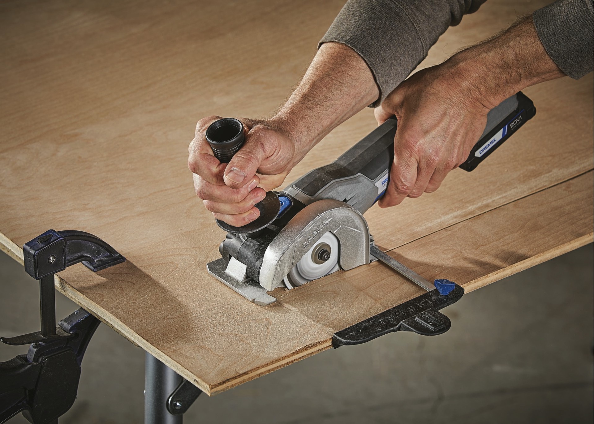 slide 5 of 6, Dremel US600 4-in Carbide Circular saw blade Individual, 1 ct