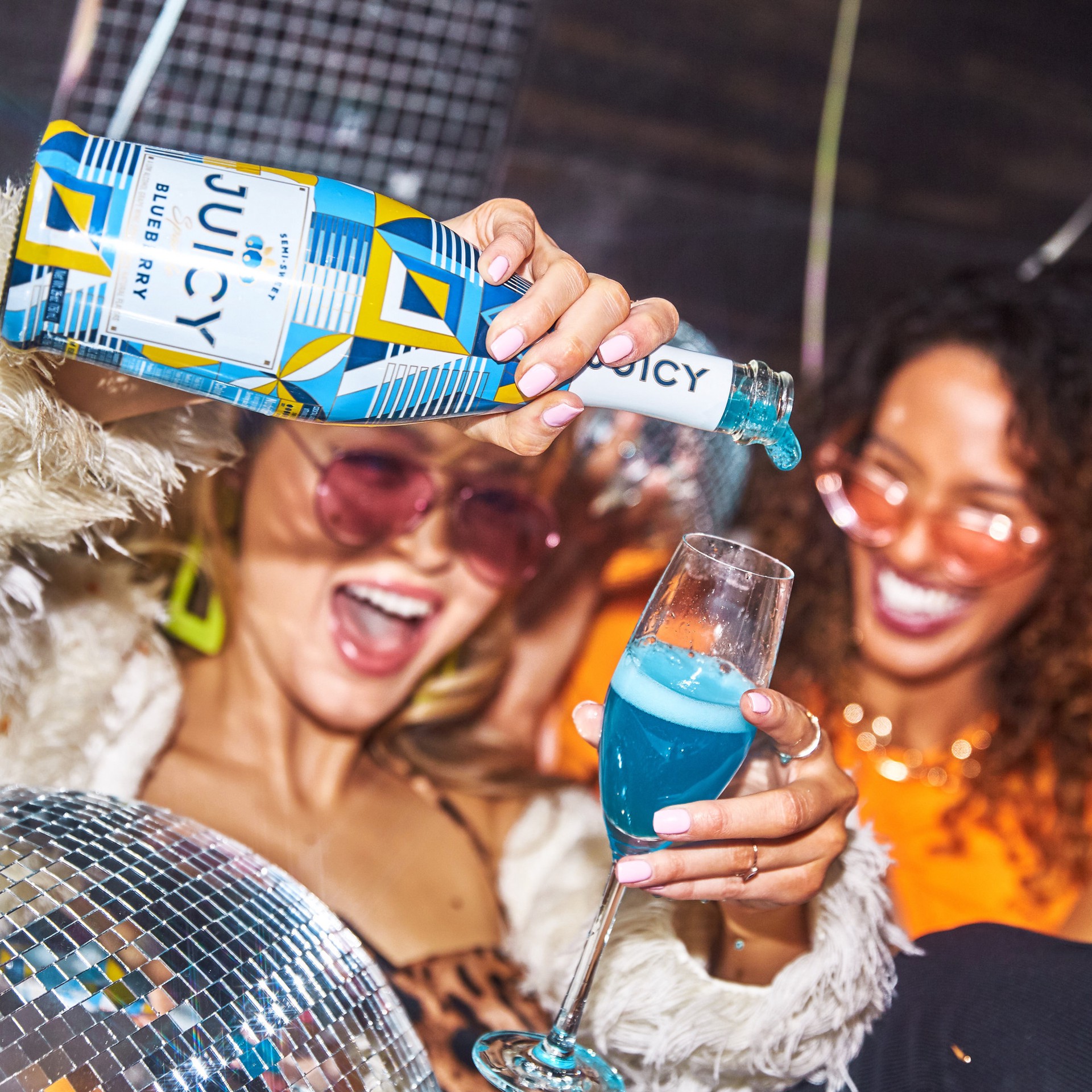 slide 5 of 7, Juicy Sparkle Blueberry Sparkling White Wine 750 ml, 750 ml