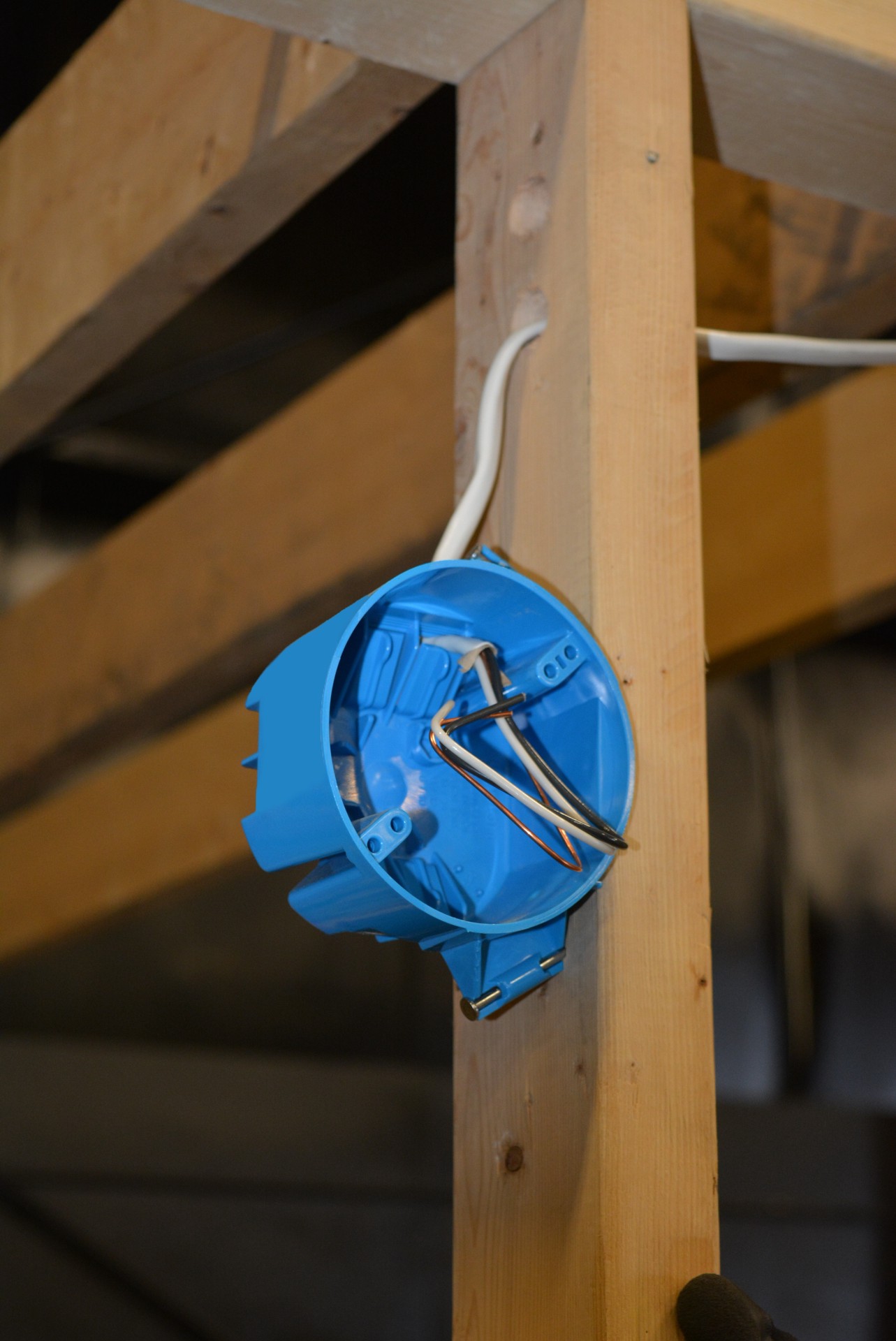 slide 6 of 6, Southwire 50-ft 14 / 3 / Romex SIMpull Solid Indoor CU NM-B W/G Individual pack ( By-the-roll ), 1 ct