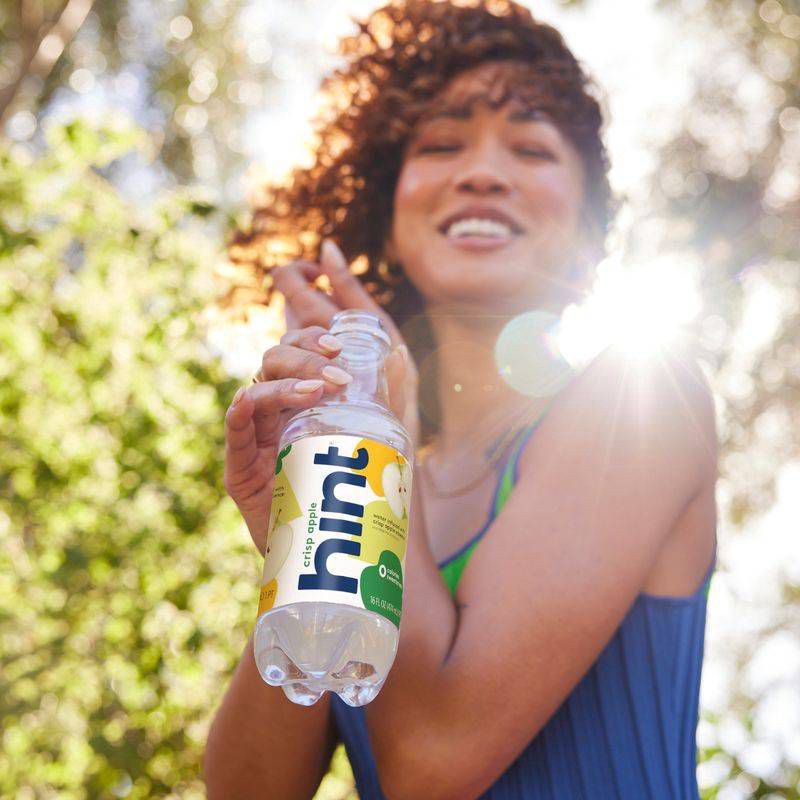 slide 5 of 8, hint Crisp Apple Flavored Water - 16 fl oz Bottle, 16 fl oz