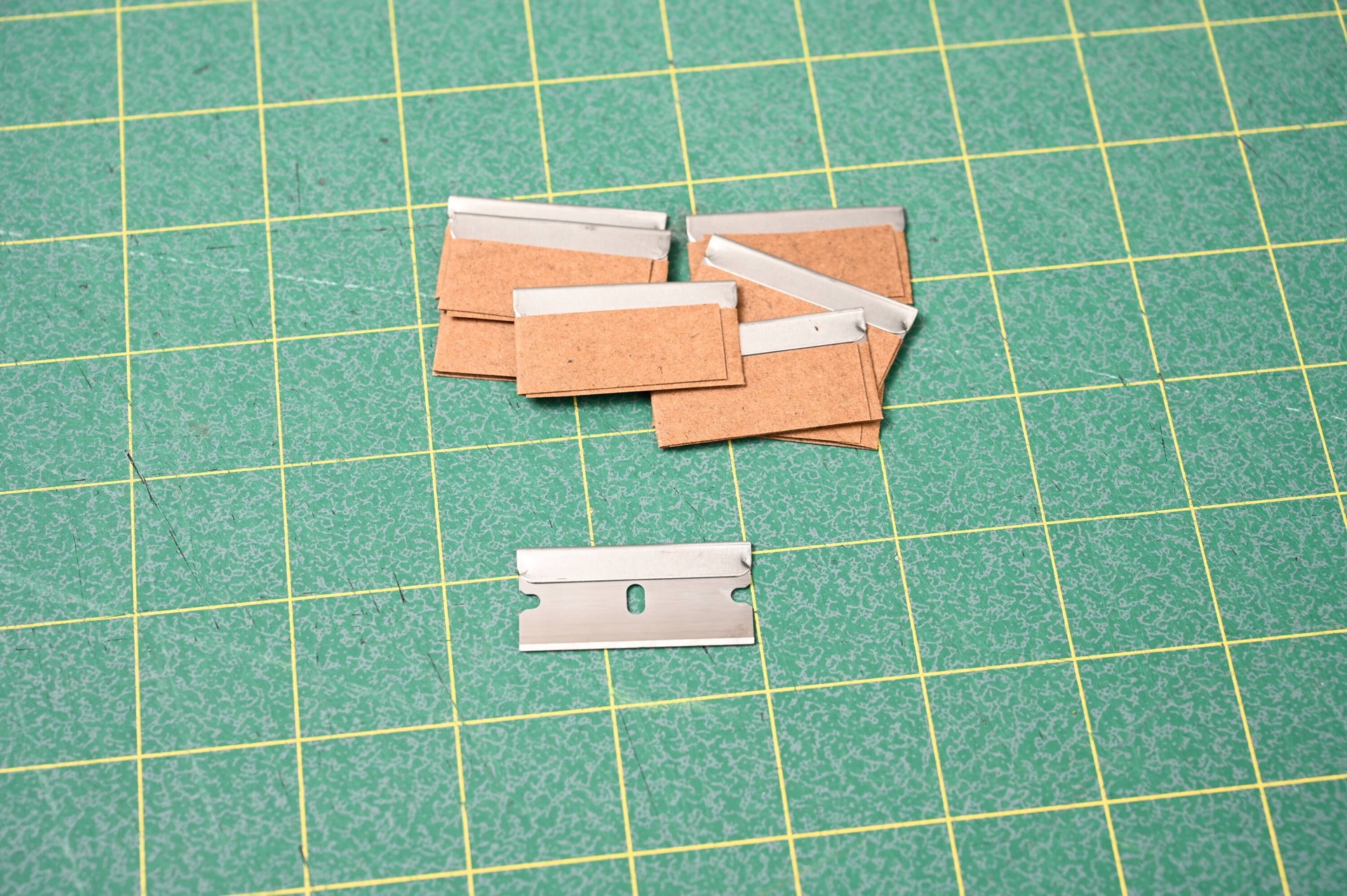 slide 4 of 5, Project Source 18mm Stainless steel Utility Razor Blade ( 100 -Pack ), 1 ct