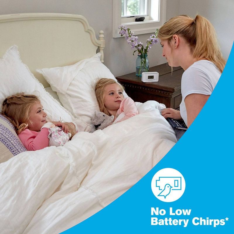 First Alert CO710 Carbon Monoxide Detector with Digital Temperature