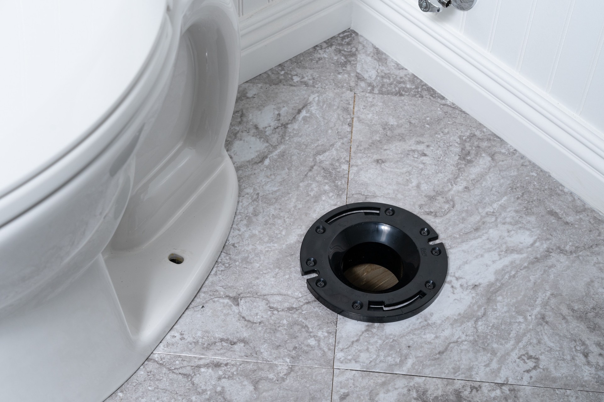 slide 3 of 6, Oatey Fast Set 3.5-in Black ABS Toilet flange, 1 ct