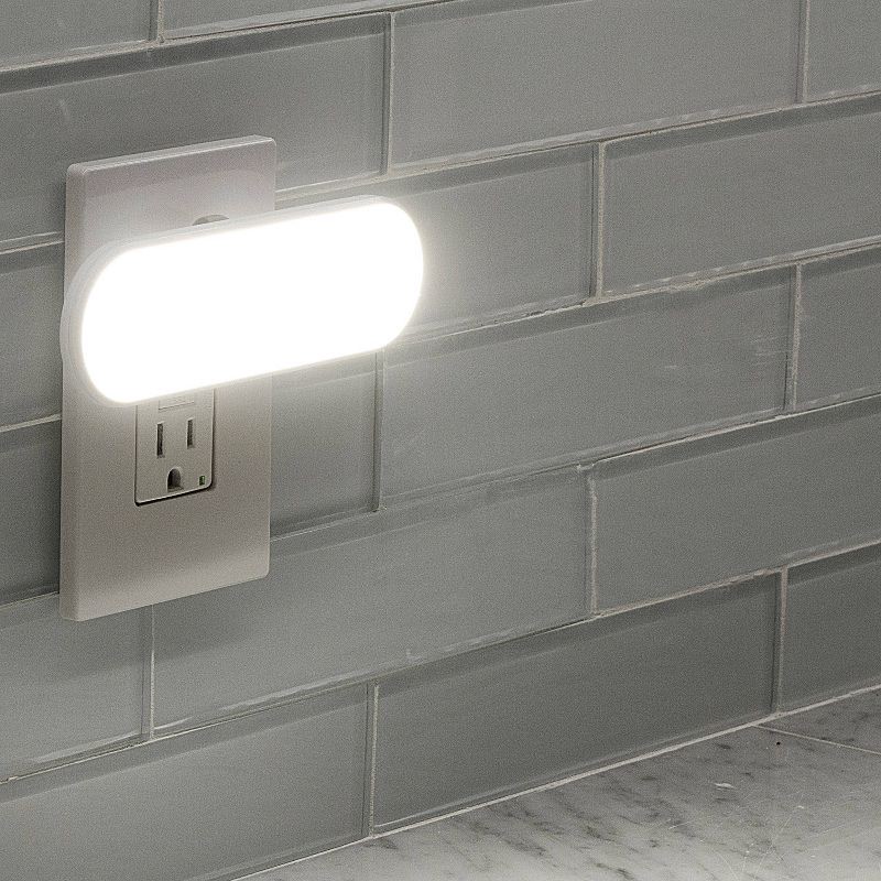 slide 4 of 8, General Electric GE 100 Lumens UltraBright LightSensing LED Light Bar, 1 ct