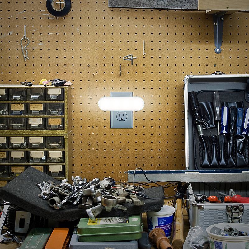 slide 3 of 8, General Electric GE 100 Lumens UltraBright LightSensing LED Light Bar, 1 ct